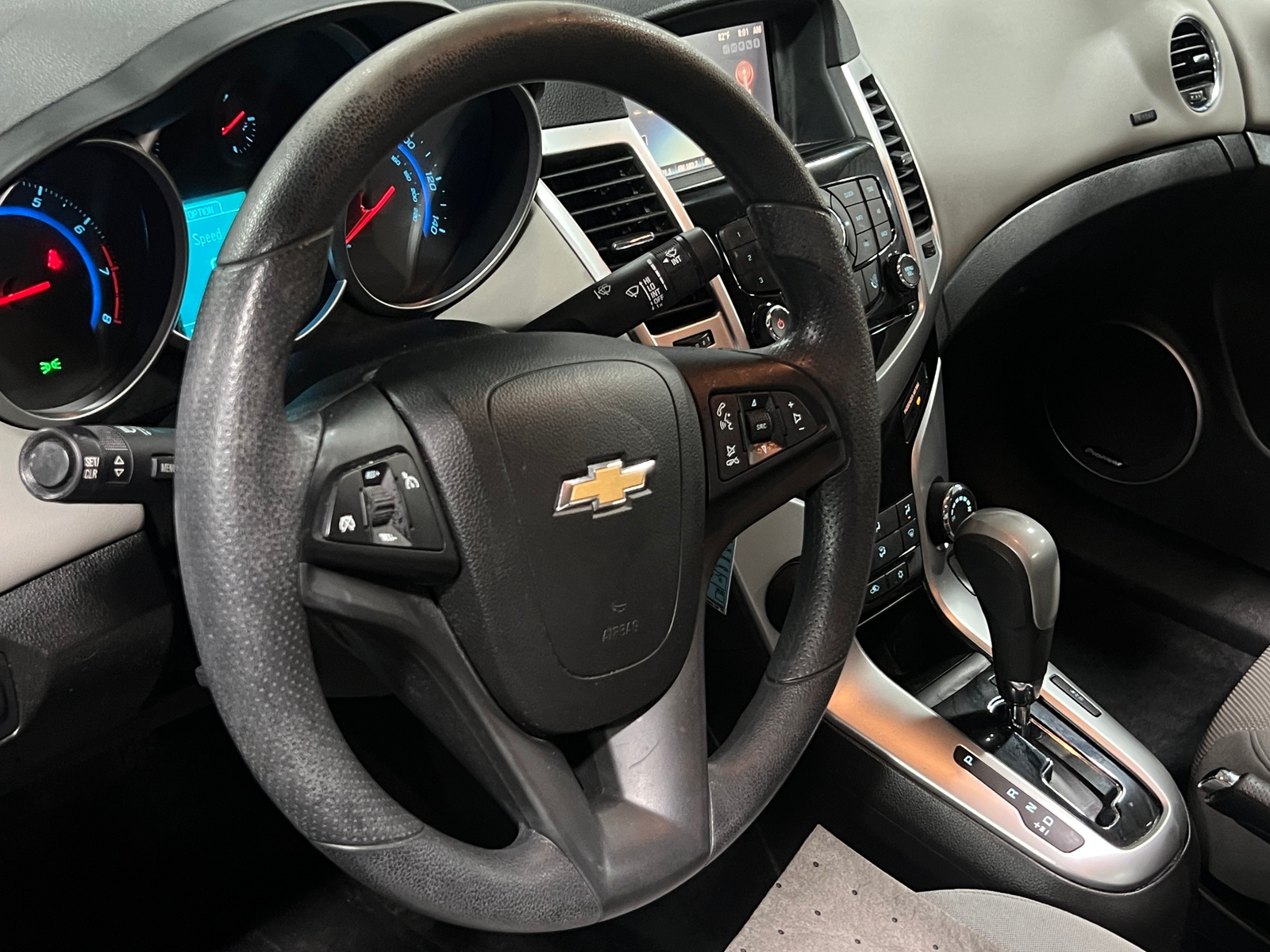 Thumbnail: 2015 Chevrolet Cruze - 5