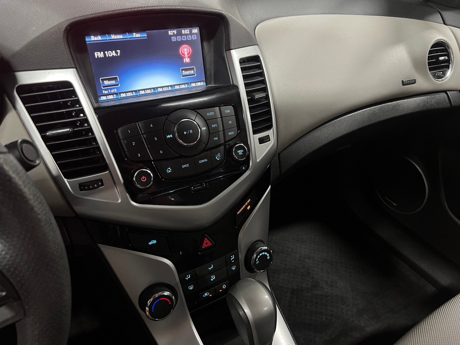 Thumbnail: 2015 Chevrolet Cruze - 4