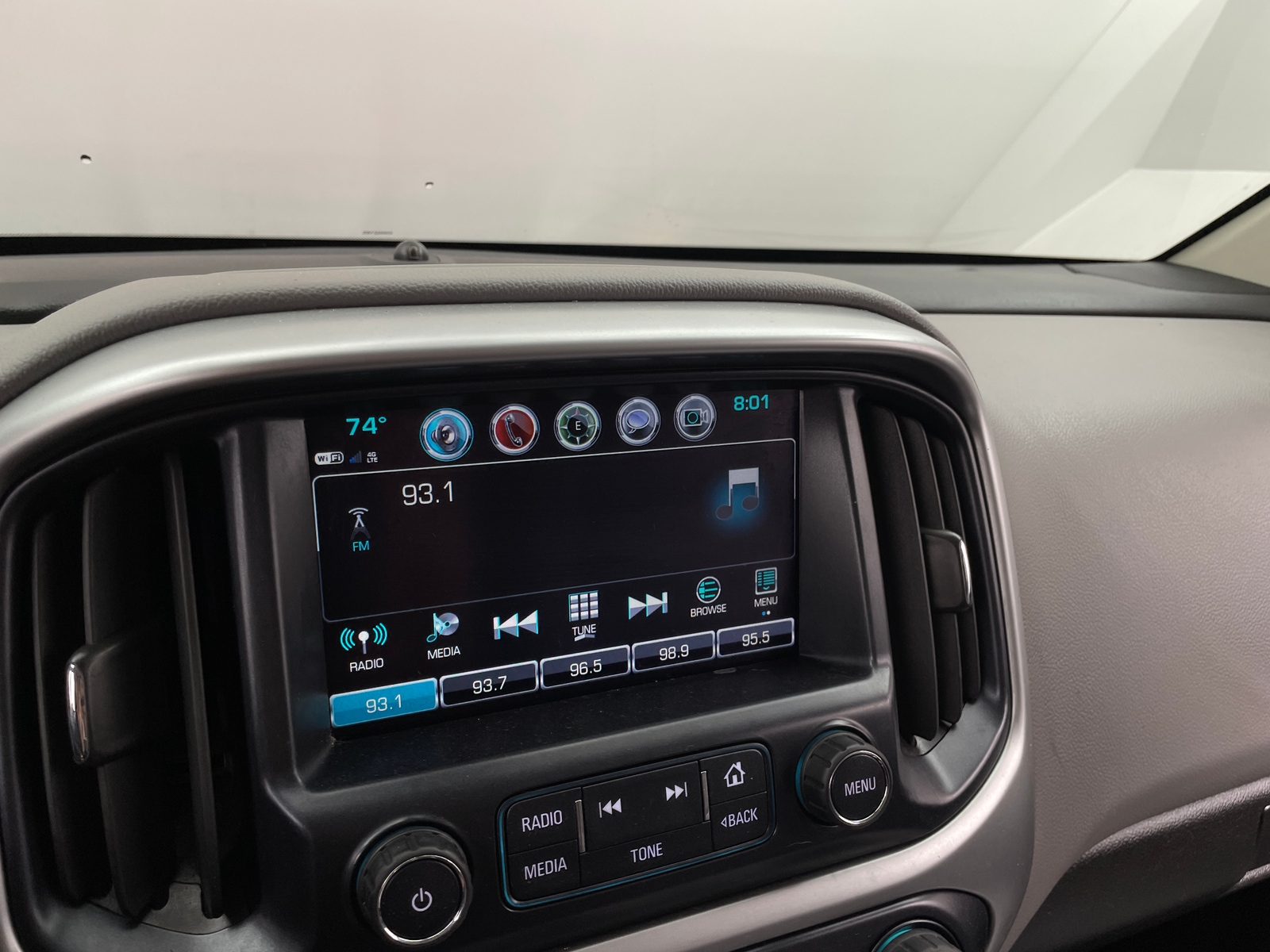 Thumbnail: 2018 Chevrolet Colorado - 4