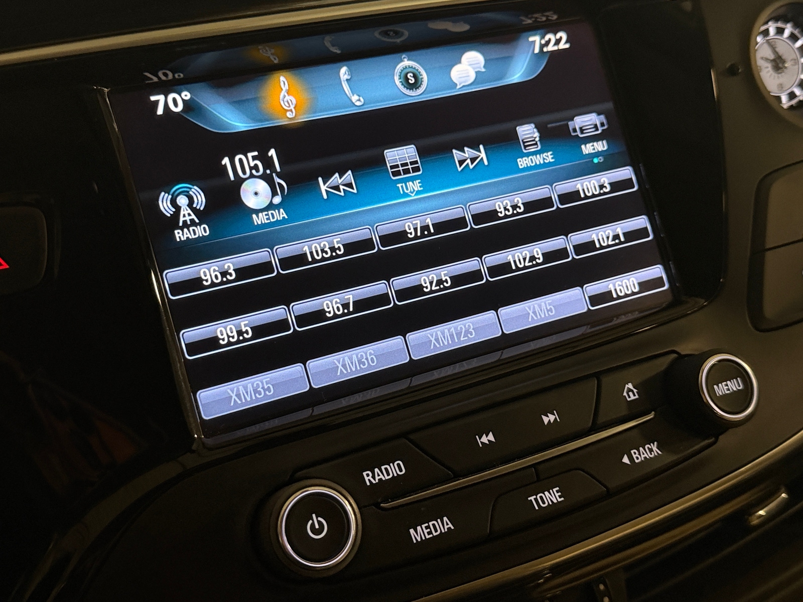 Thumbnail: 2020 Buick Envision - 3