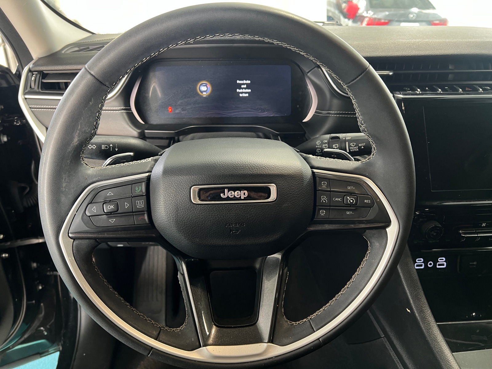 Thumbnail: 2023 Jeep Grand Cherokee L - 5