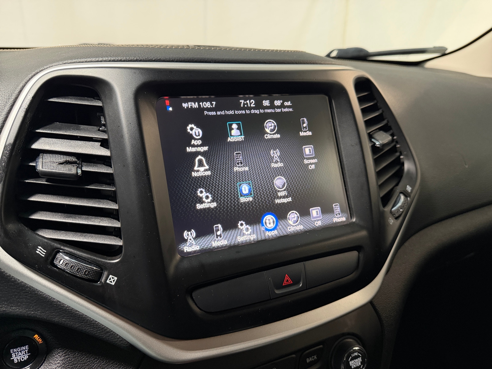 Thumbnail: 2018 Jeep Cherokee - 4