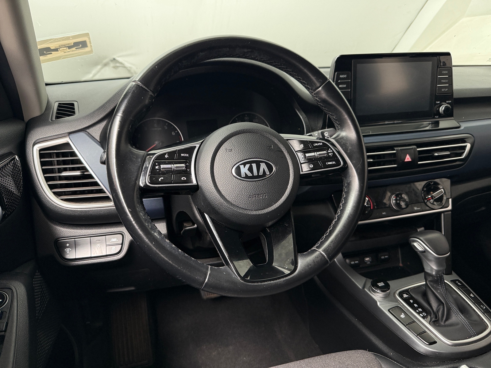 Thumbnail: 2021 Kia Seltos - 4