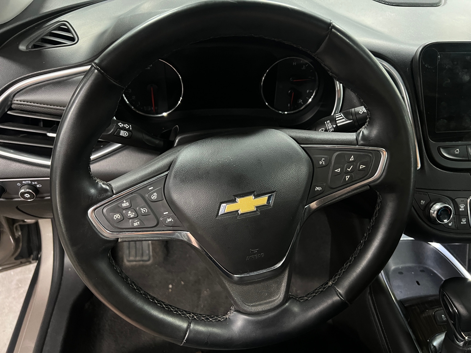Thumbnail: 2024 Chevrolet Malibu - 4