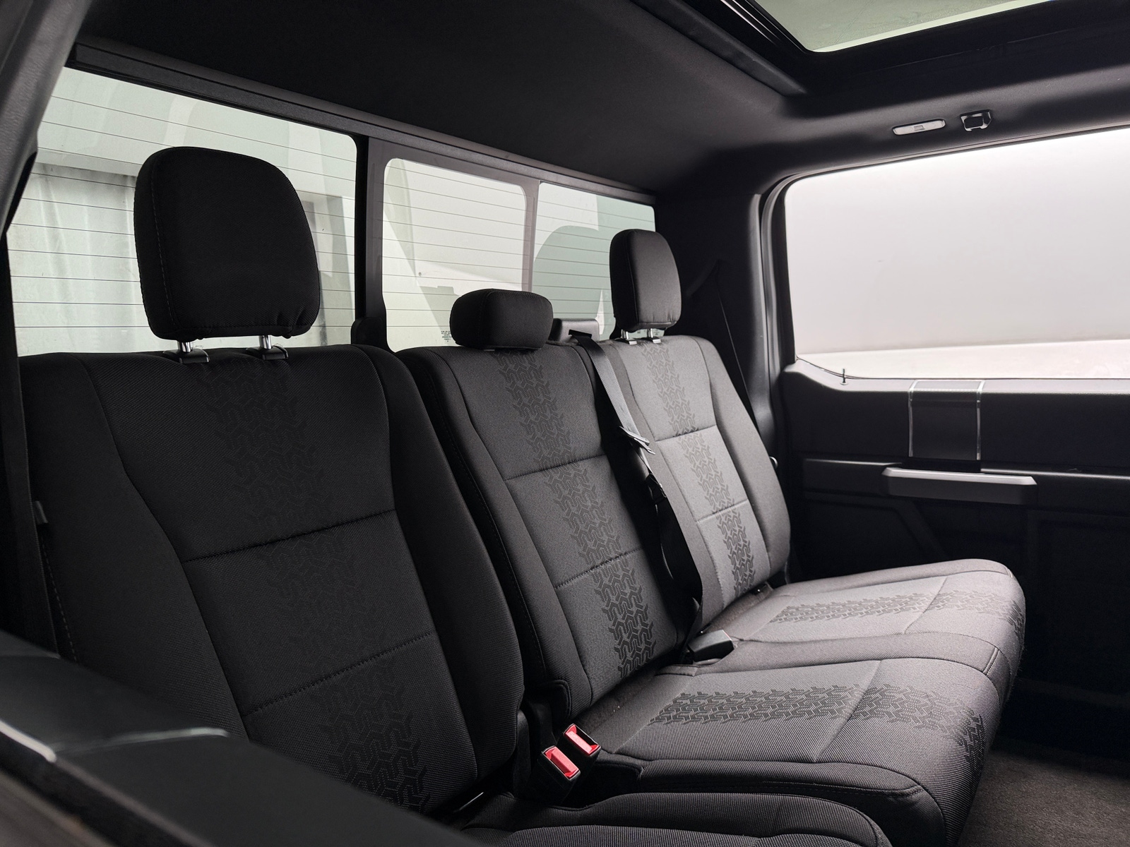 Thumbnail: 2020 Ford Econoline - 6
