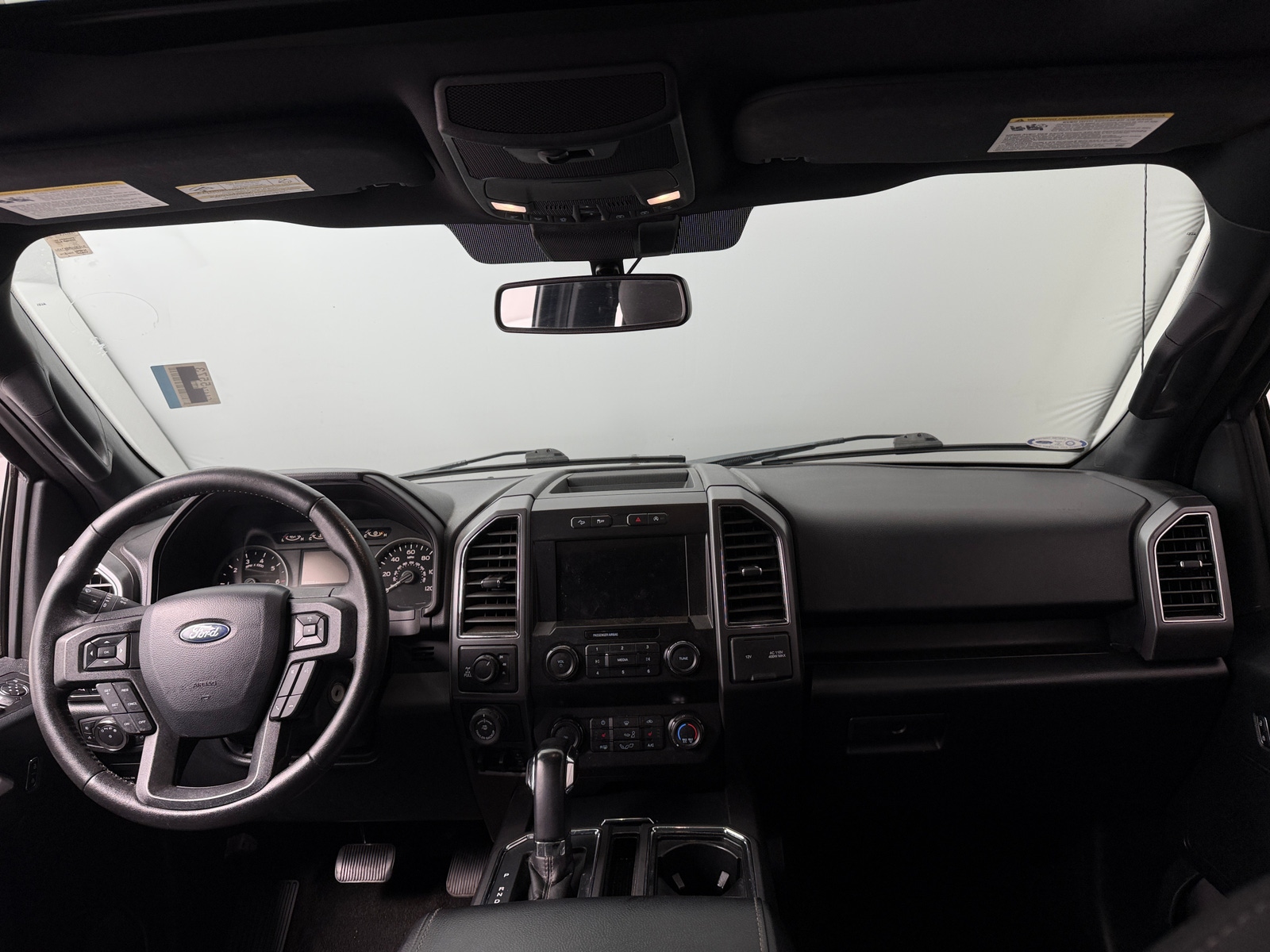 Thumbnail: 2020 Ford Econoline - 3