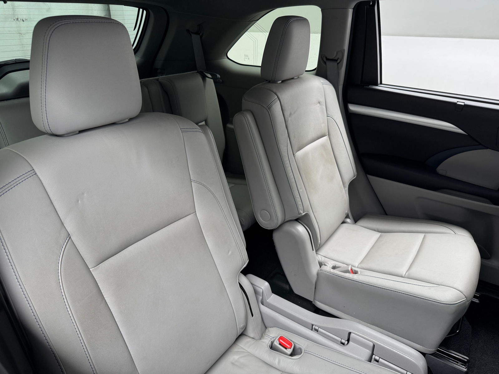 Thumbnail: 2015 Toyota Highlander - 5