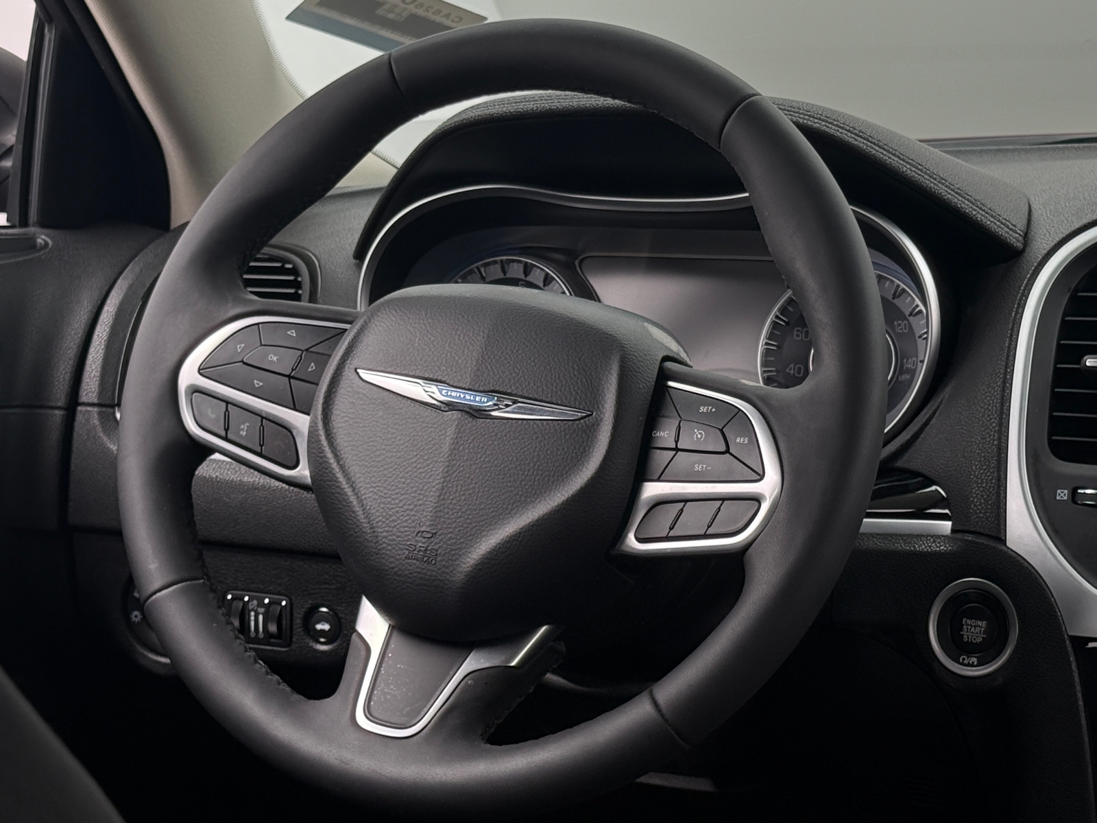 Thumbnail: 2023 Chrysler 300 - 5