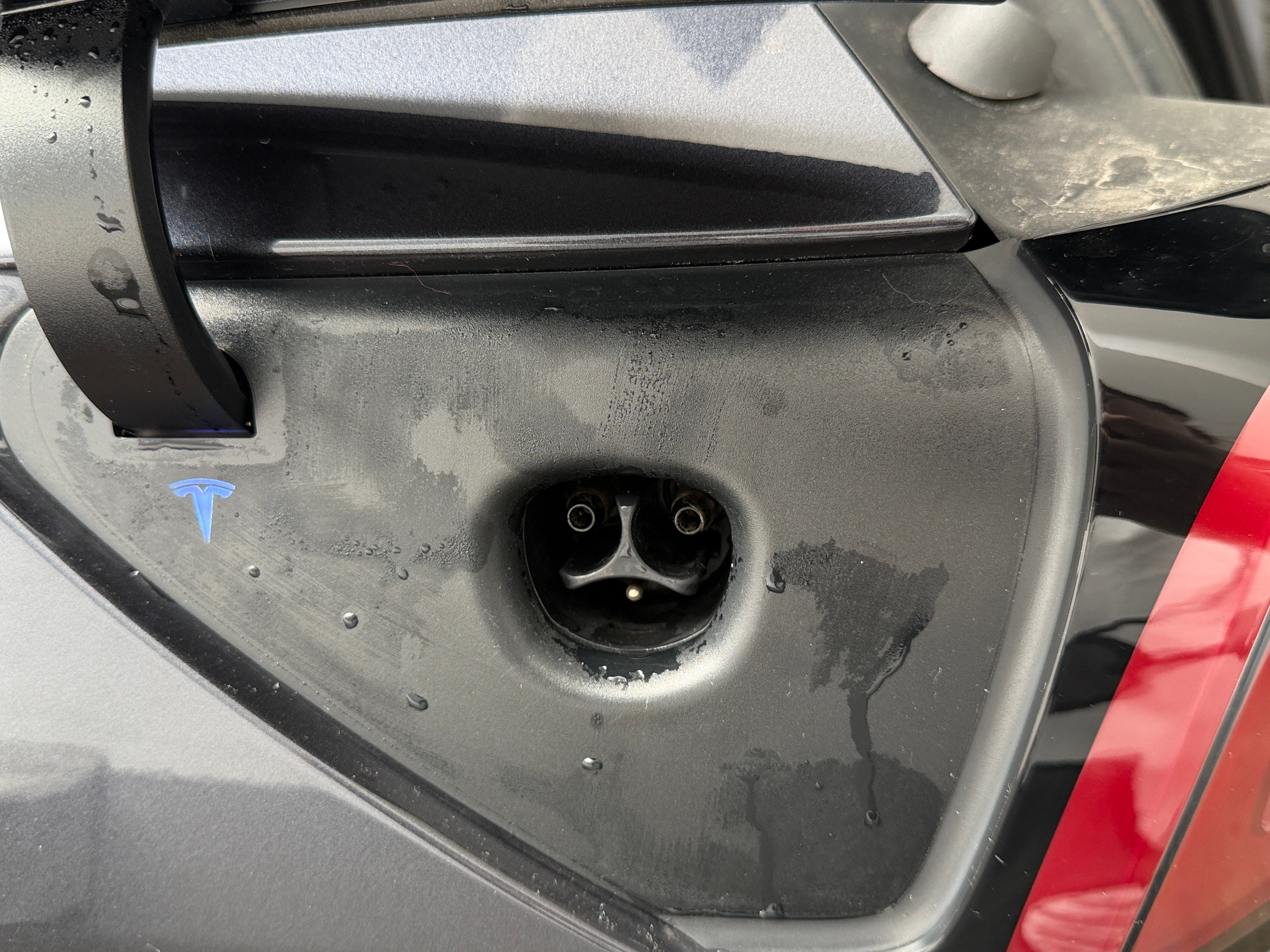 2024 Tesla Model Y Long Range - Photo 10