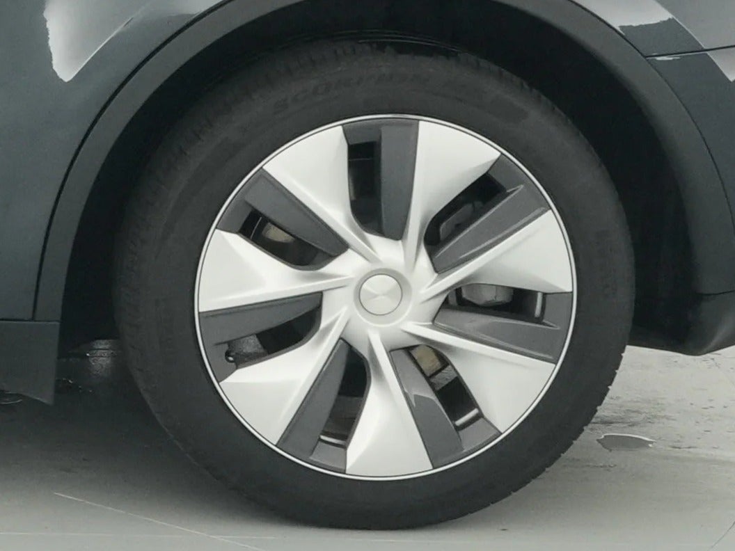 2024 Tesla Model Y Long Range - Photo 23