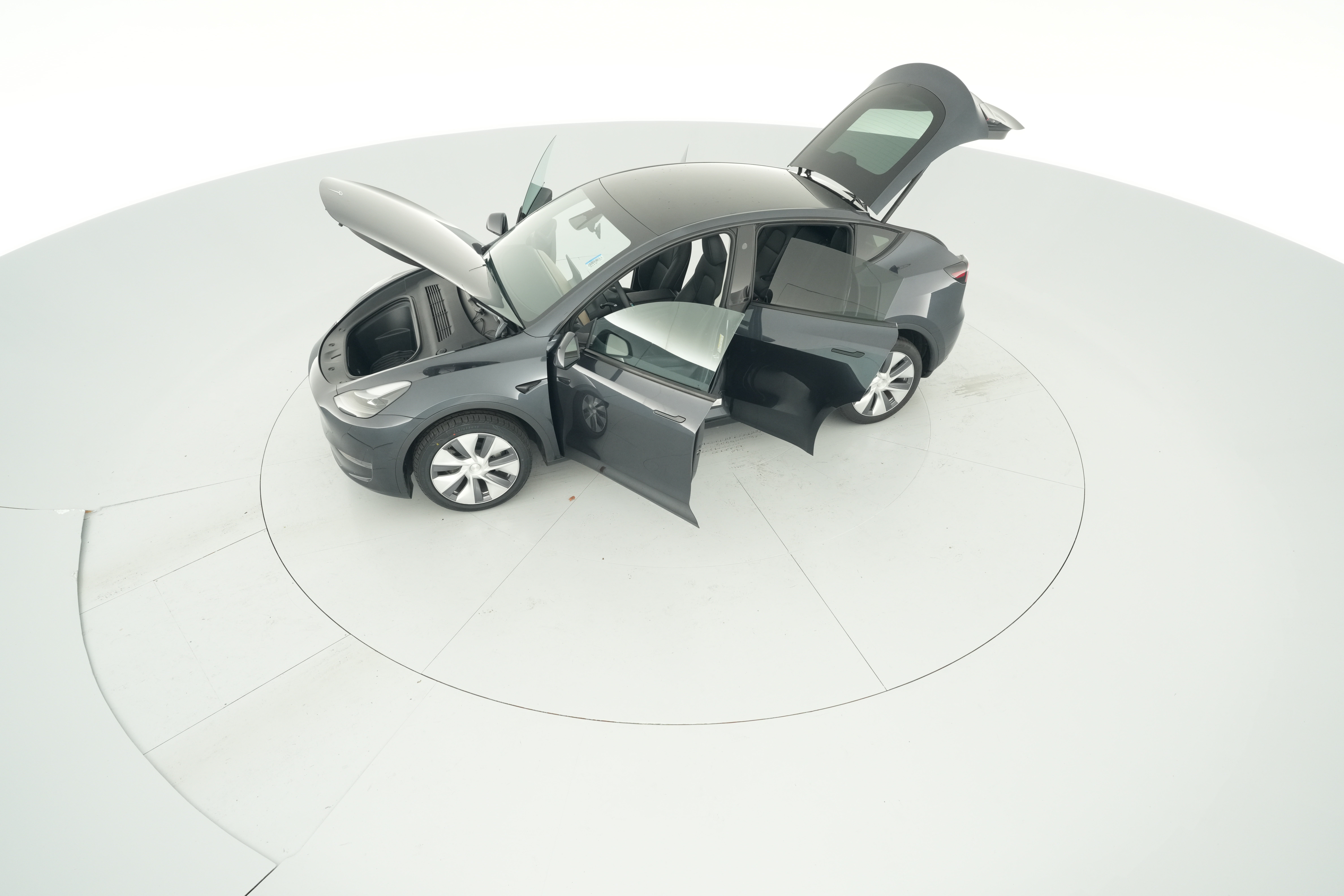 2024 Tesla Model Y Long Range - Photo 47
