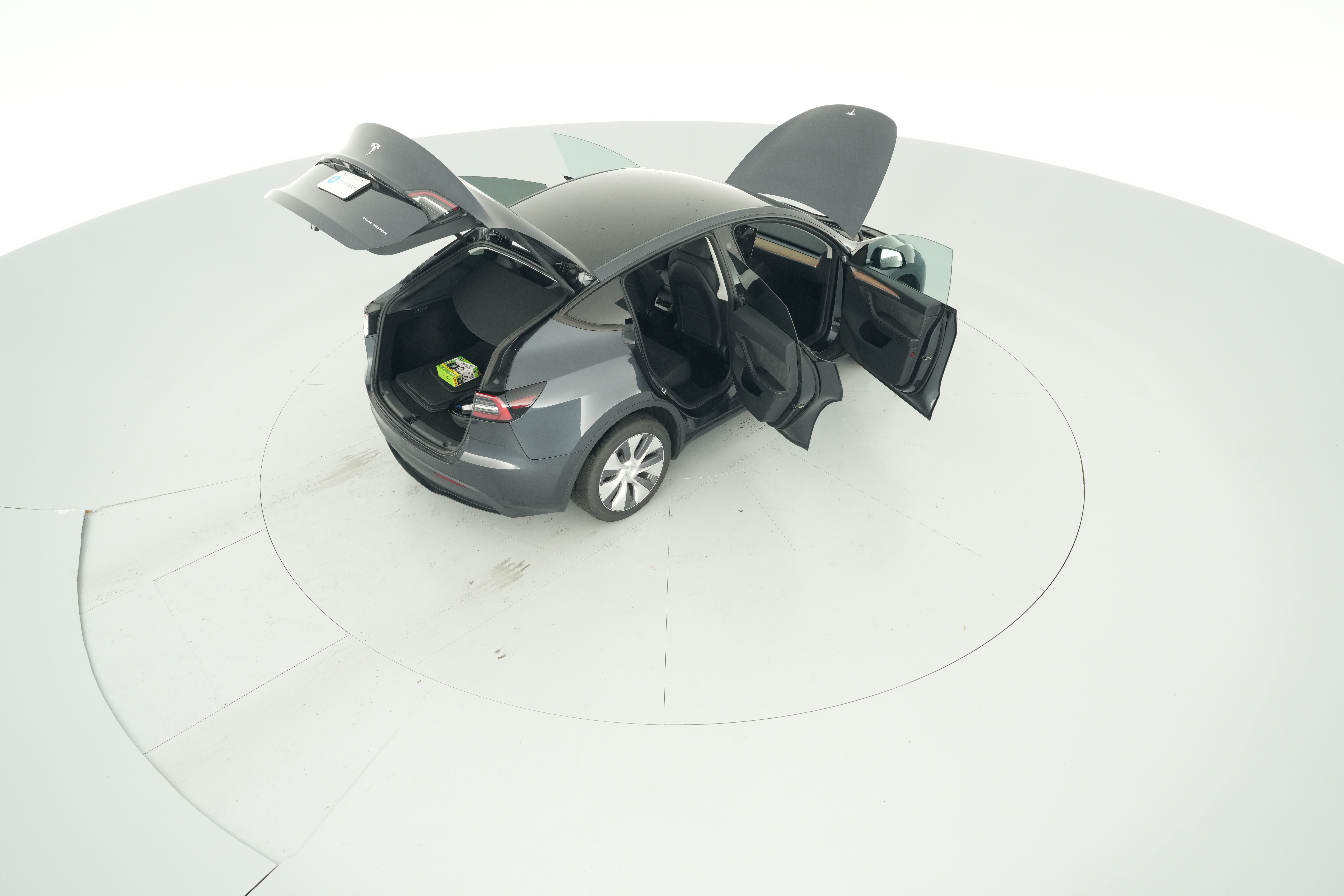2024 Tesla Model Y Long Range - Photo 54