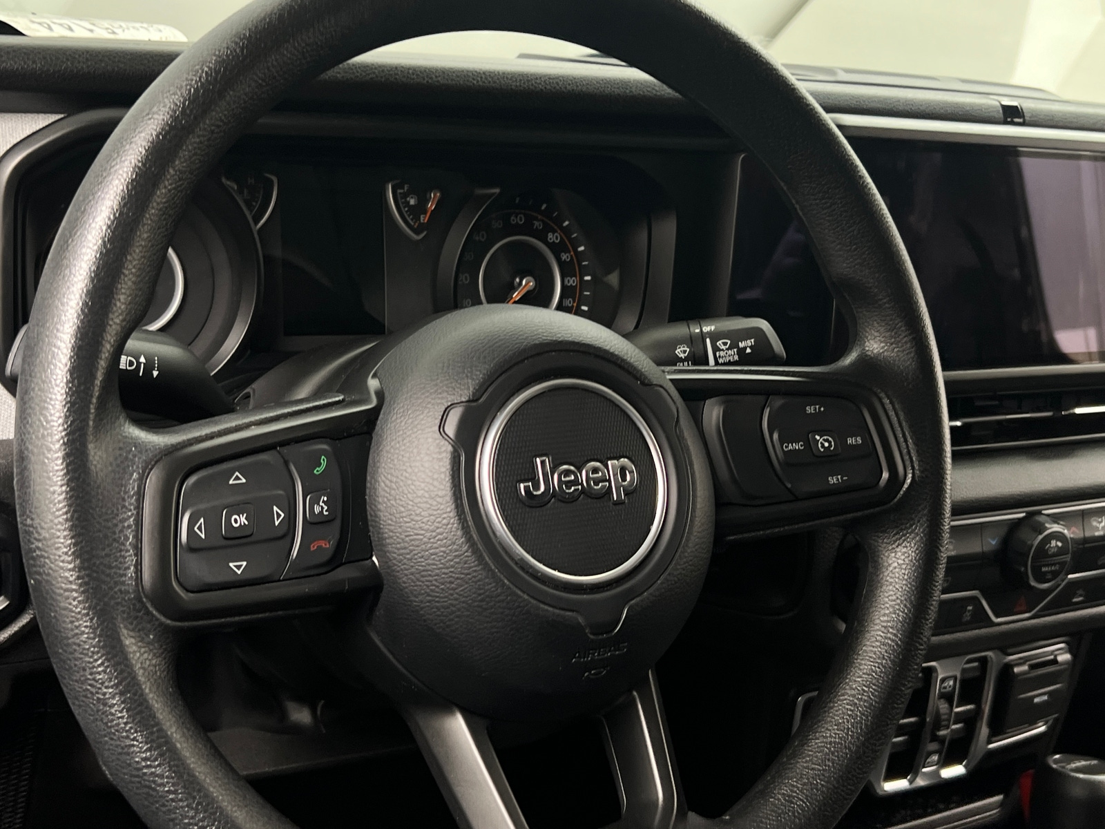Thumbnail: 2025 Jeep Gladiator - 5