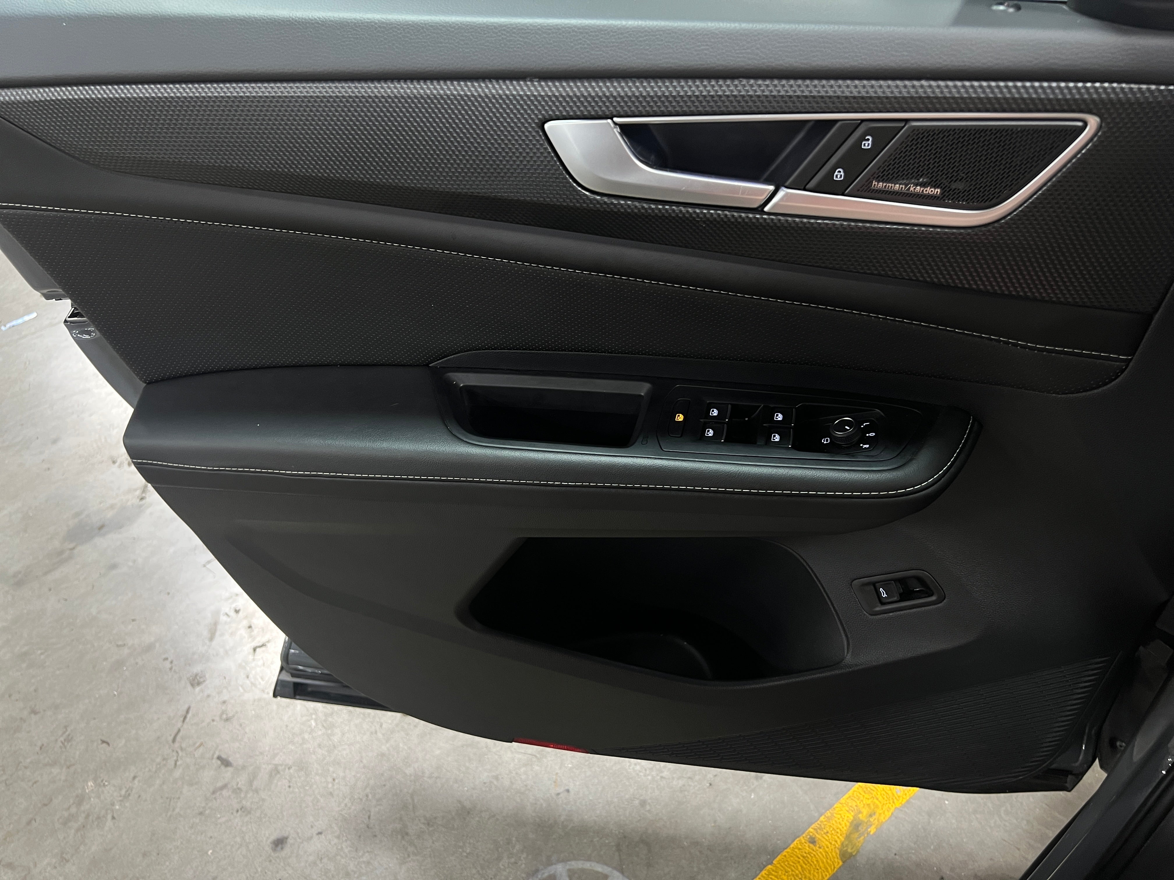 2025 Volkswagen Atlas Cross Sport SEL Premium R-LINE