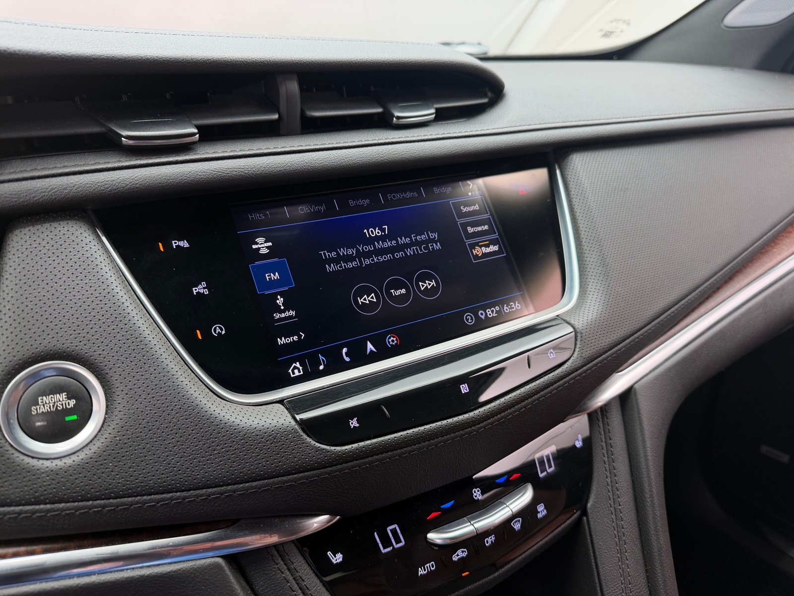 Thumbnail: 2020 Cadillac XT5 - 3