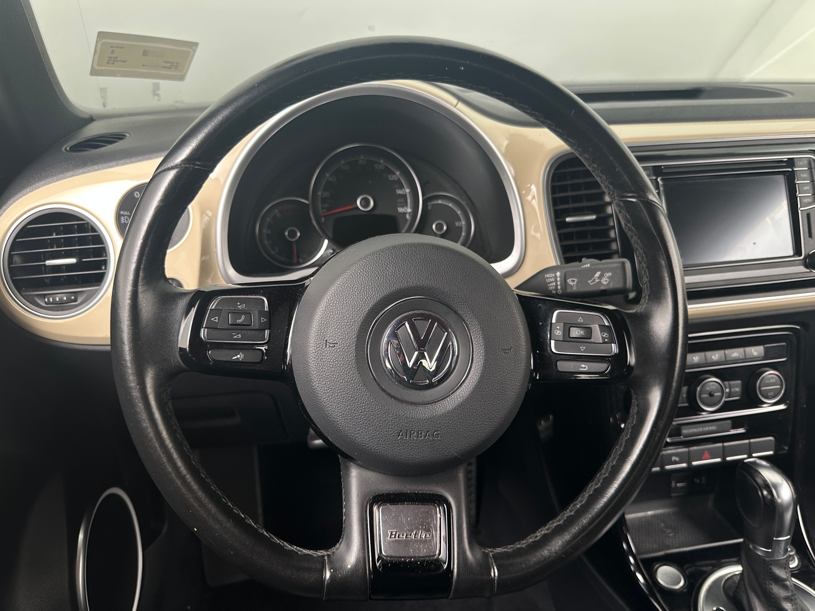 Thumbnail: 2019 Volkswagen Beetle - 4