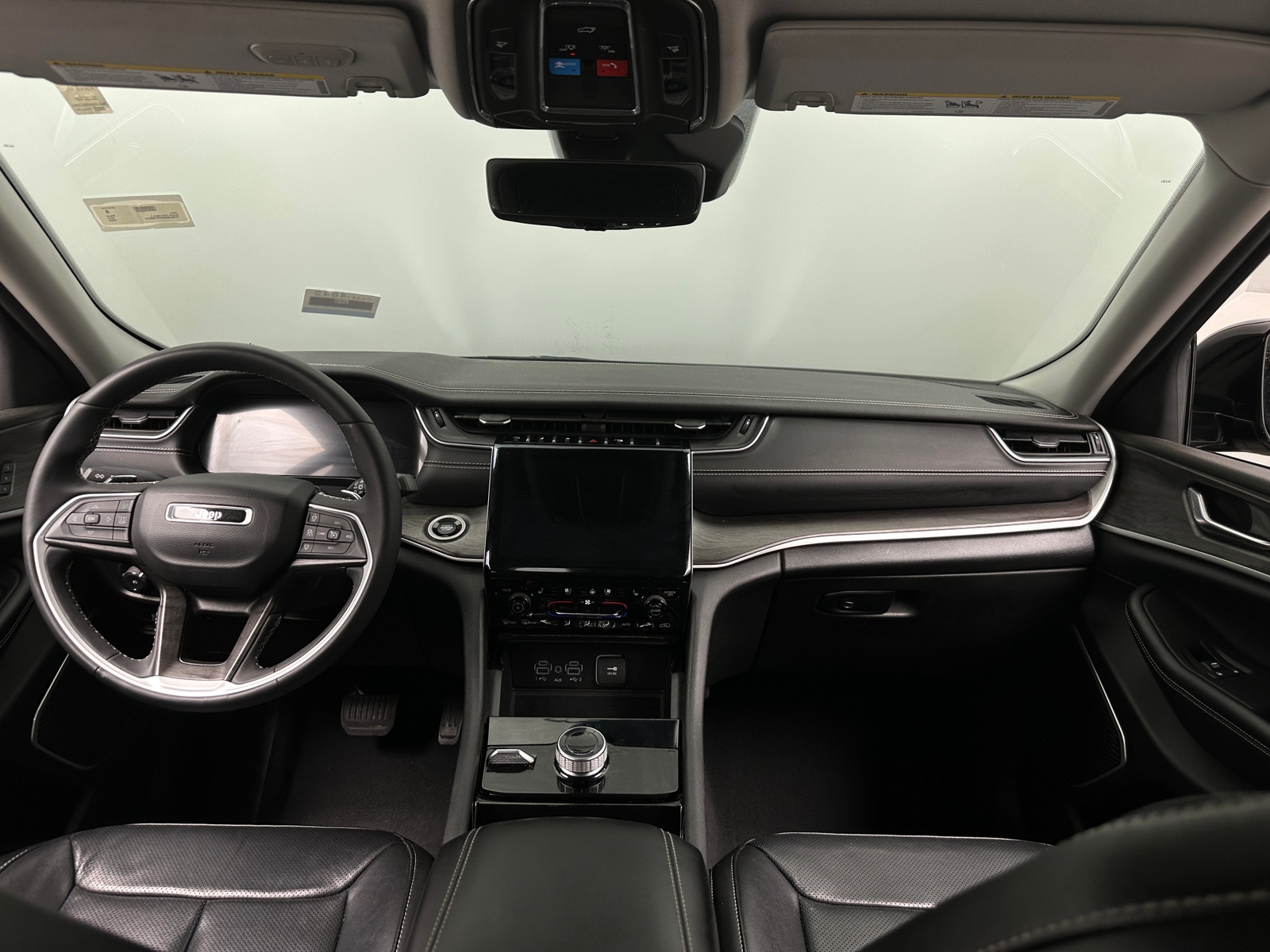 Thumbnail: 2023 Jeep Grand Cherokee L - 3