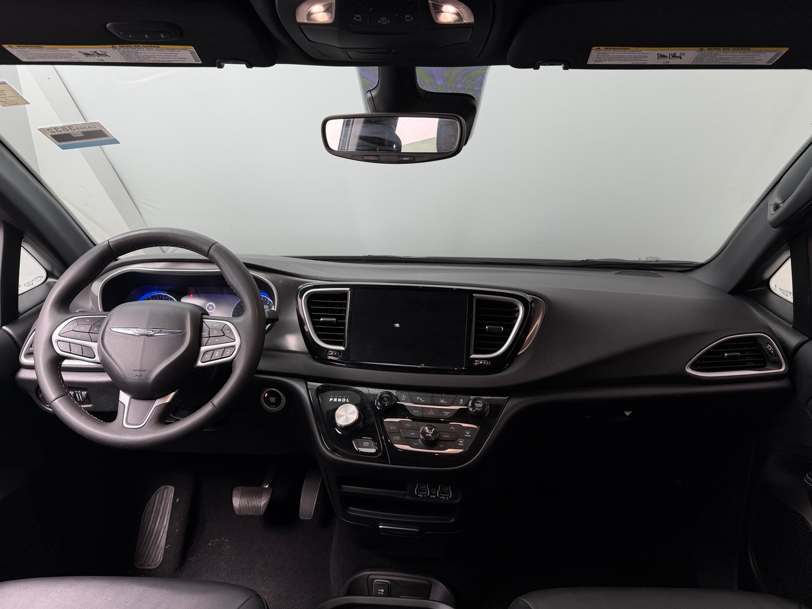 Thumbnail: 2025 Chrysler Pacifica - 2