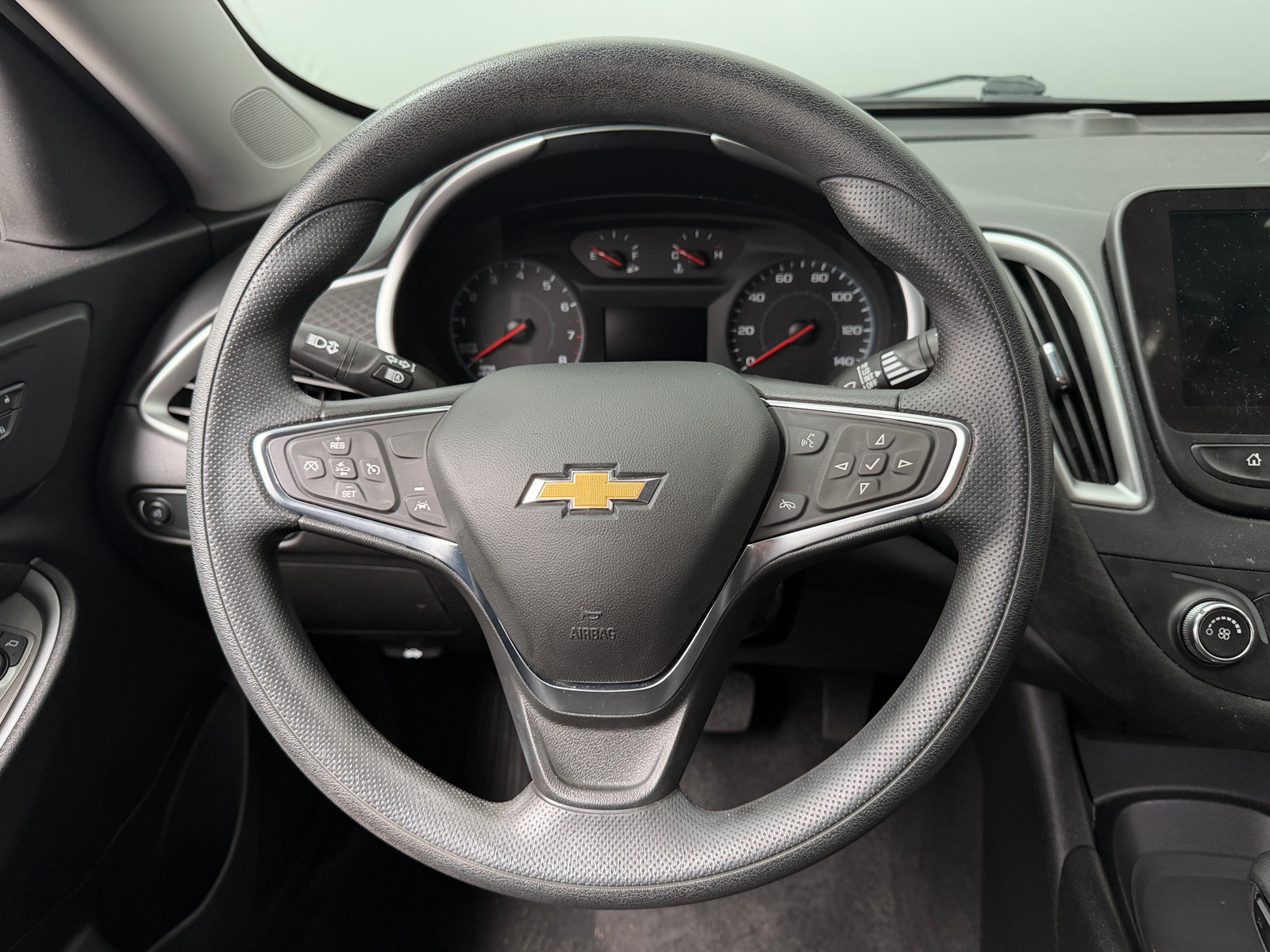 Thumbnail: 2024 Chevrolet Malibu - 5