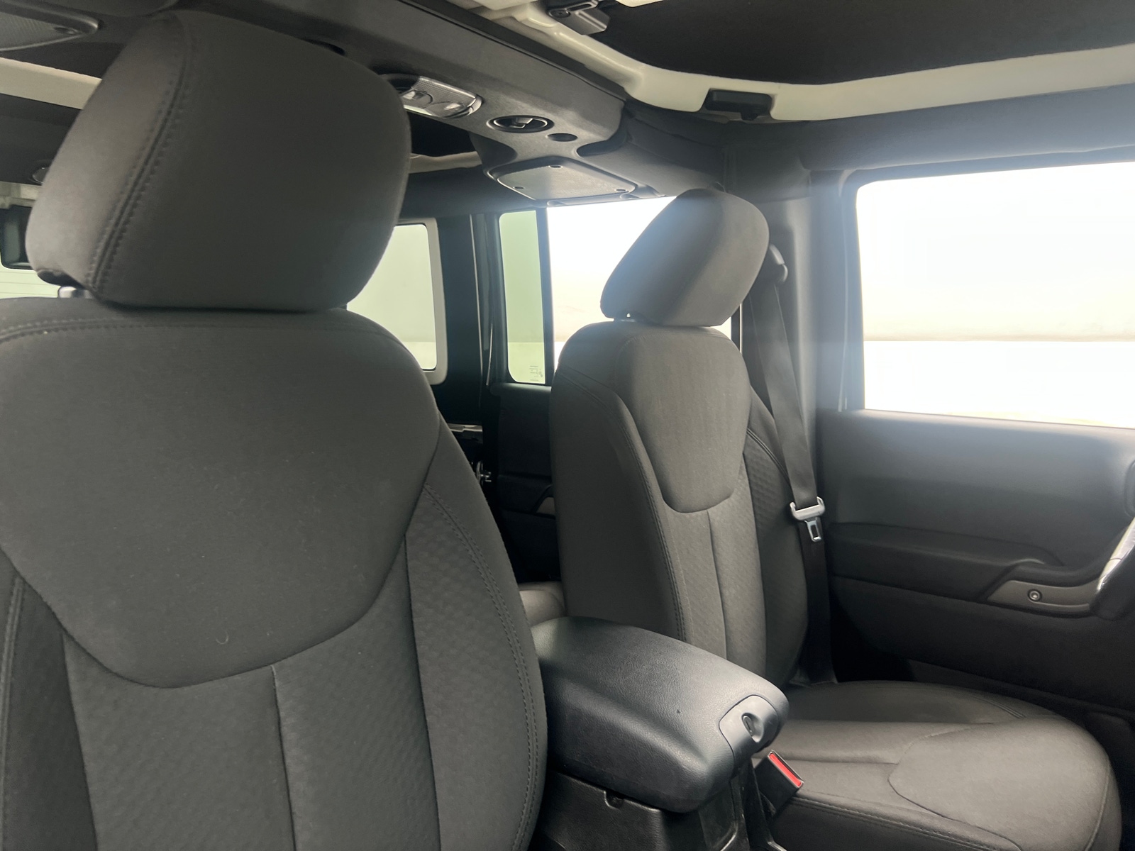 Thumbnail: 2017 Jeep Wrangler - 2