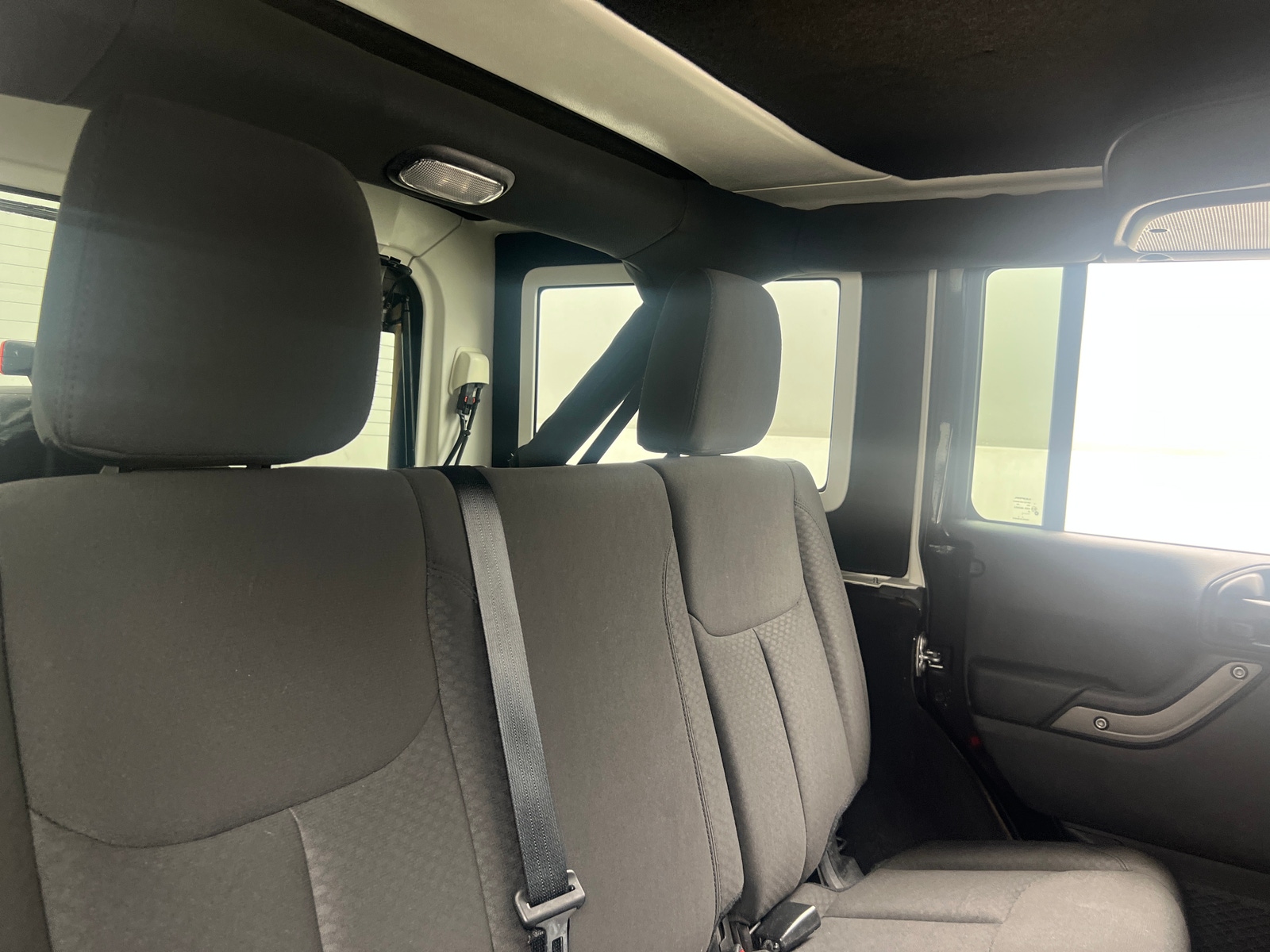 Thumbnail: 2017 Jeep Wrangler - 6