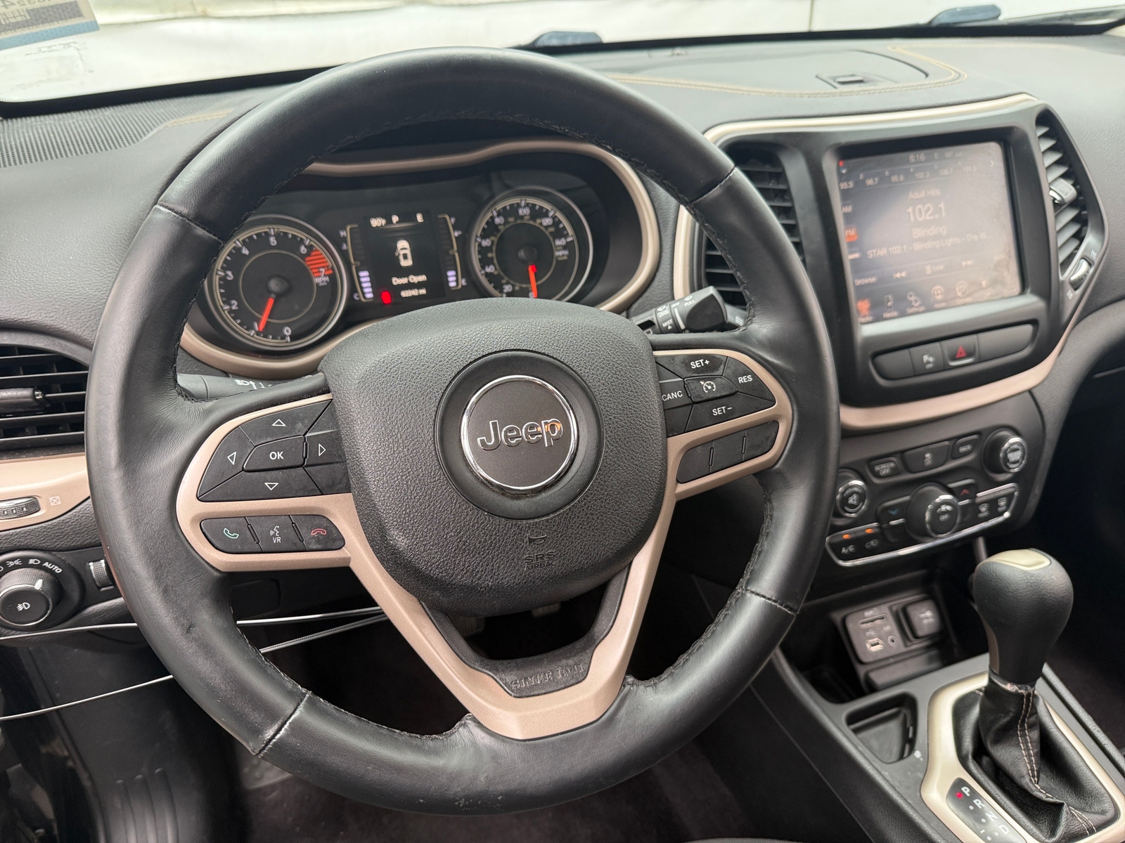 Thumbnail: 2017 Jeep Cherokee - 5
