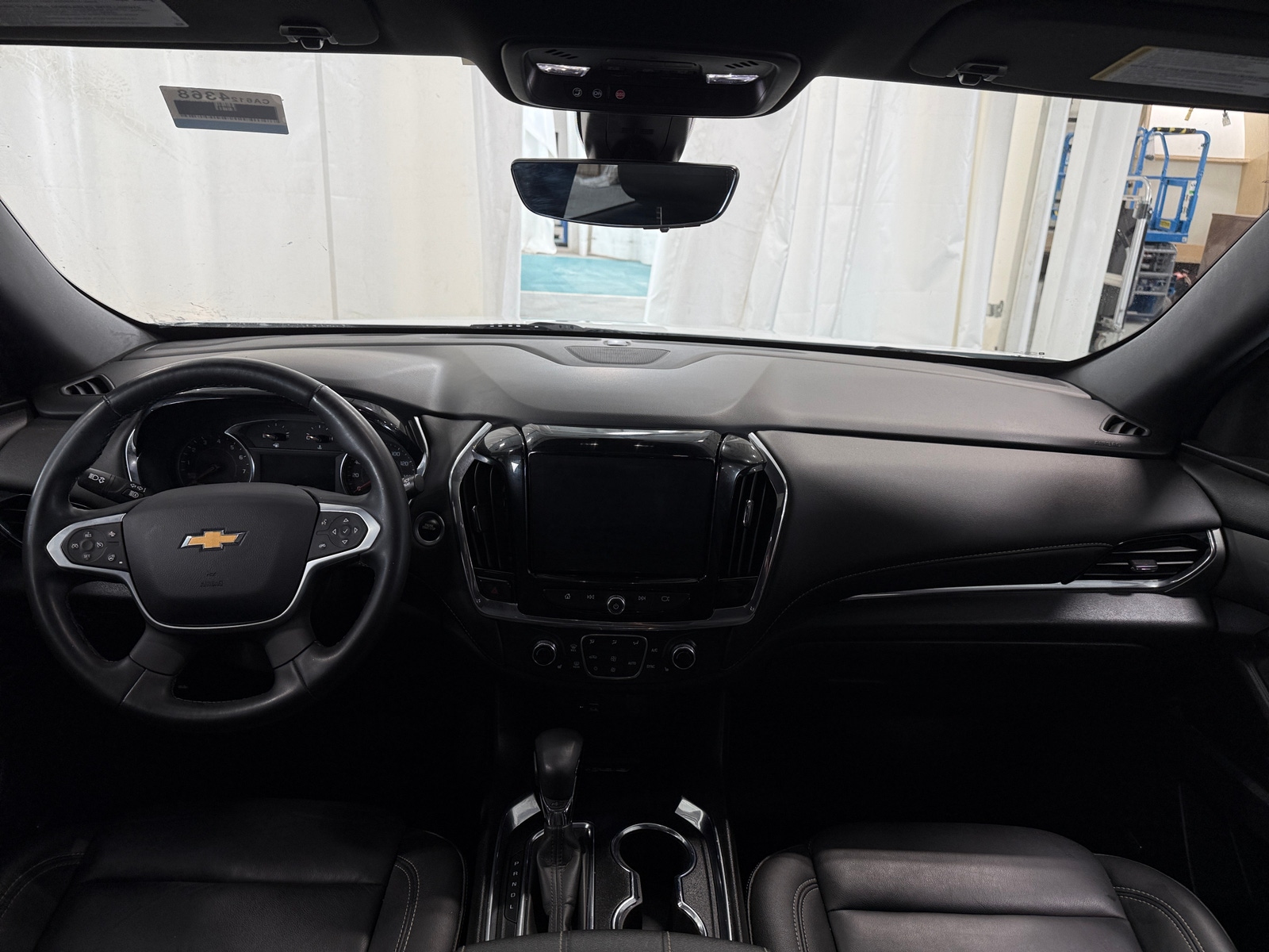 Thumbnail: 2023 Chevrolet Traverse - 2