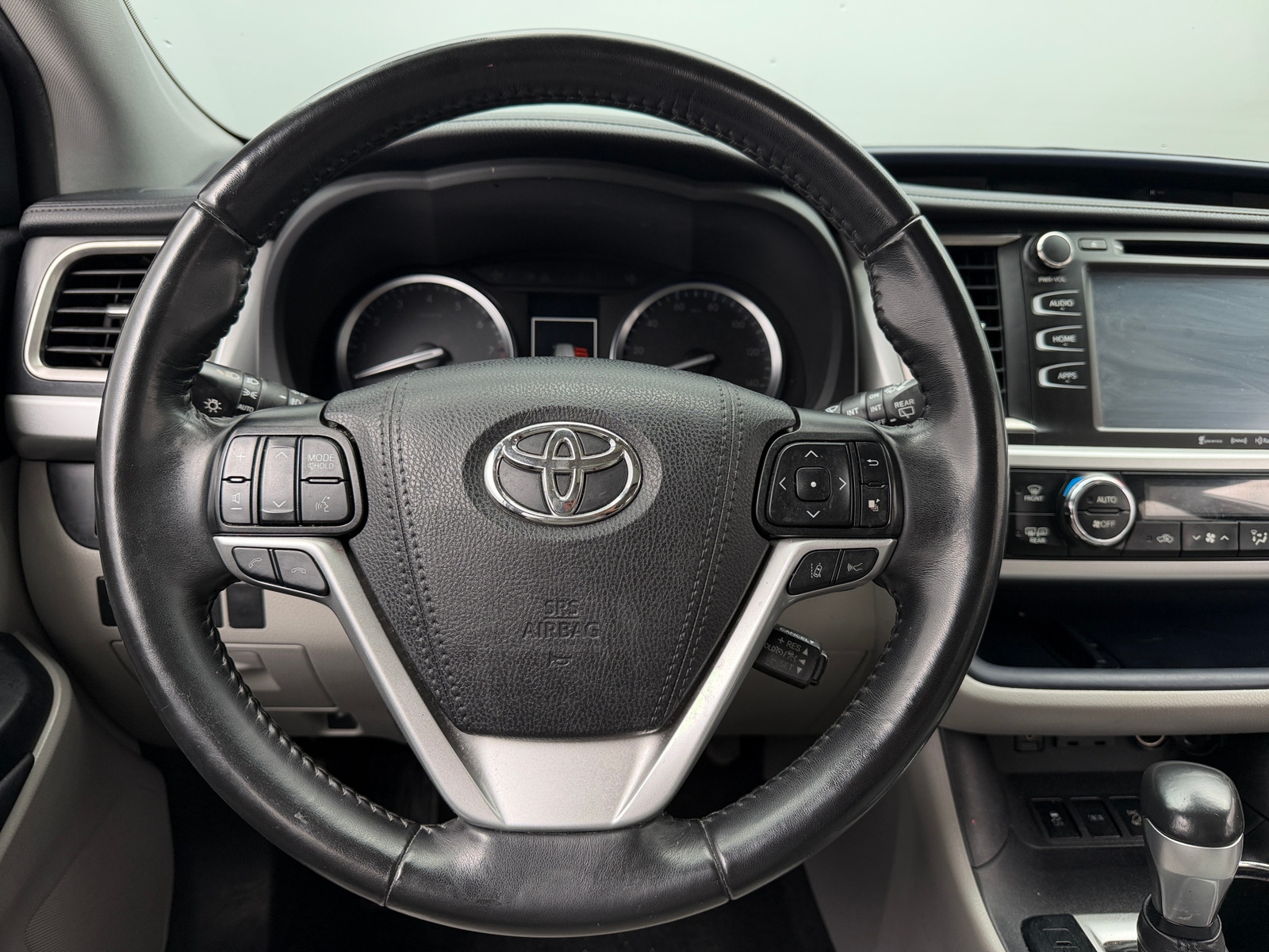 Thumbnail: 2019 Toyota Highlander - 4