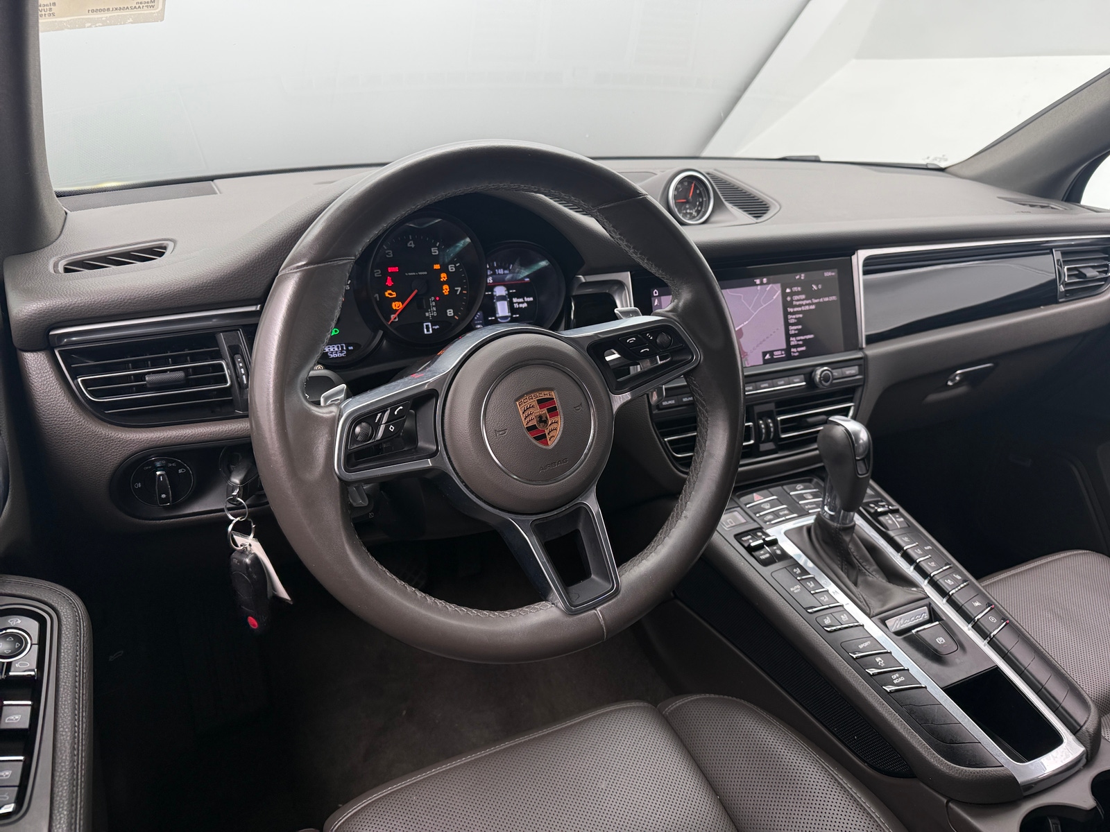 Thumbnail: 2019 Porsche Macan - 4