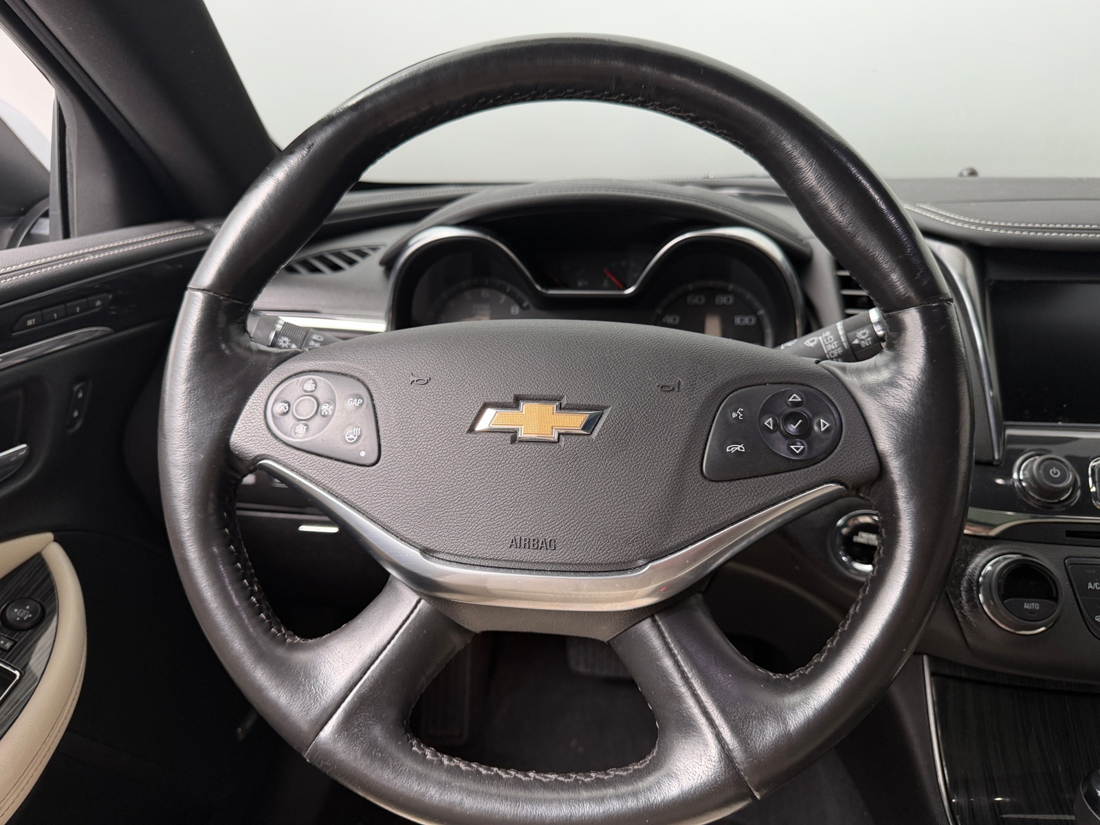 Thumbnail: 2017 Chevrolet Impala - 4