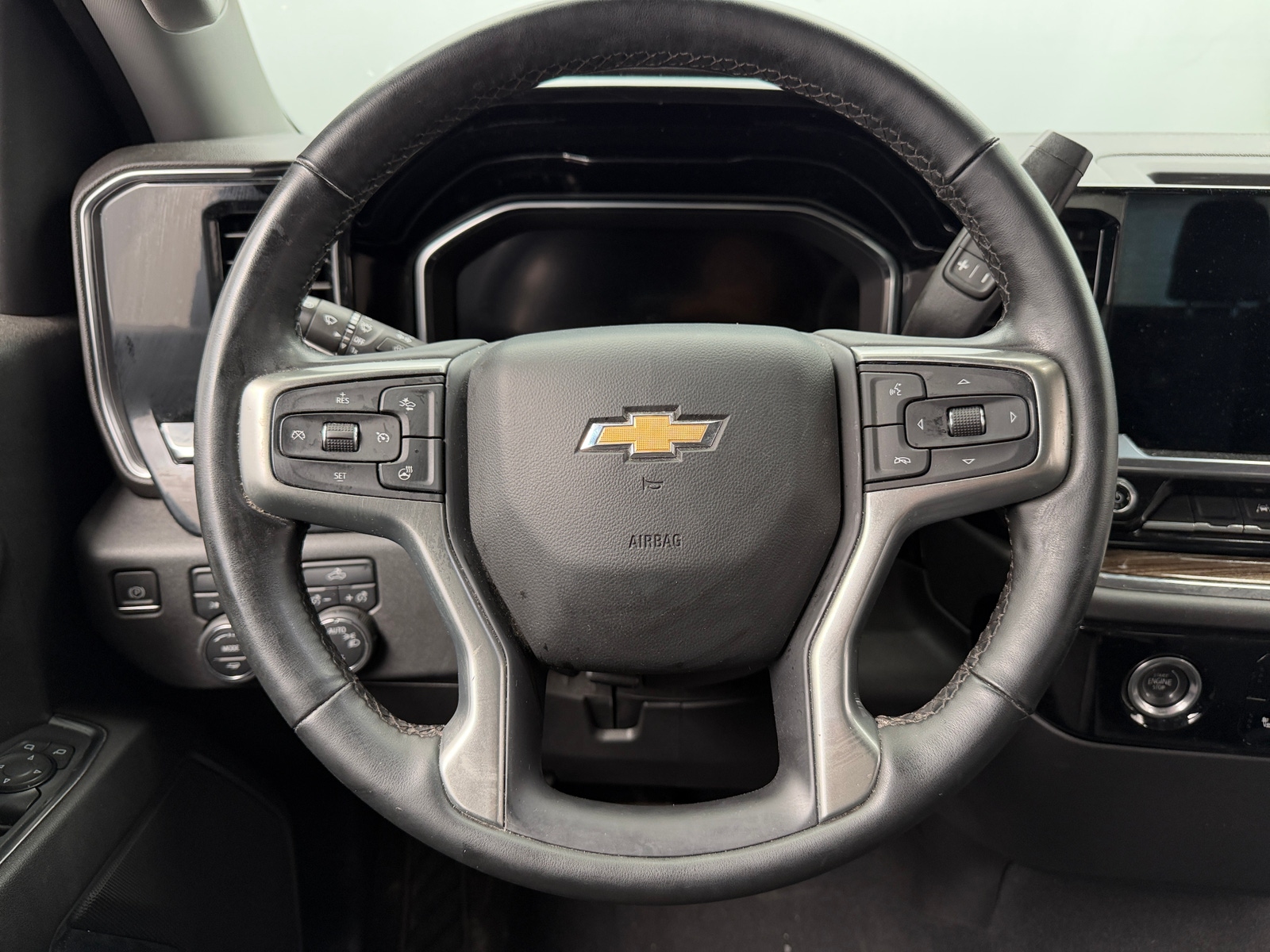 Thumbnail: 2023 Chevrolet Silverado 1500 - 5