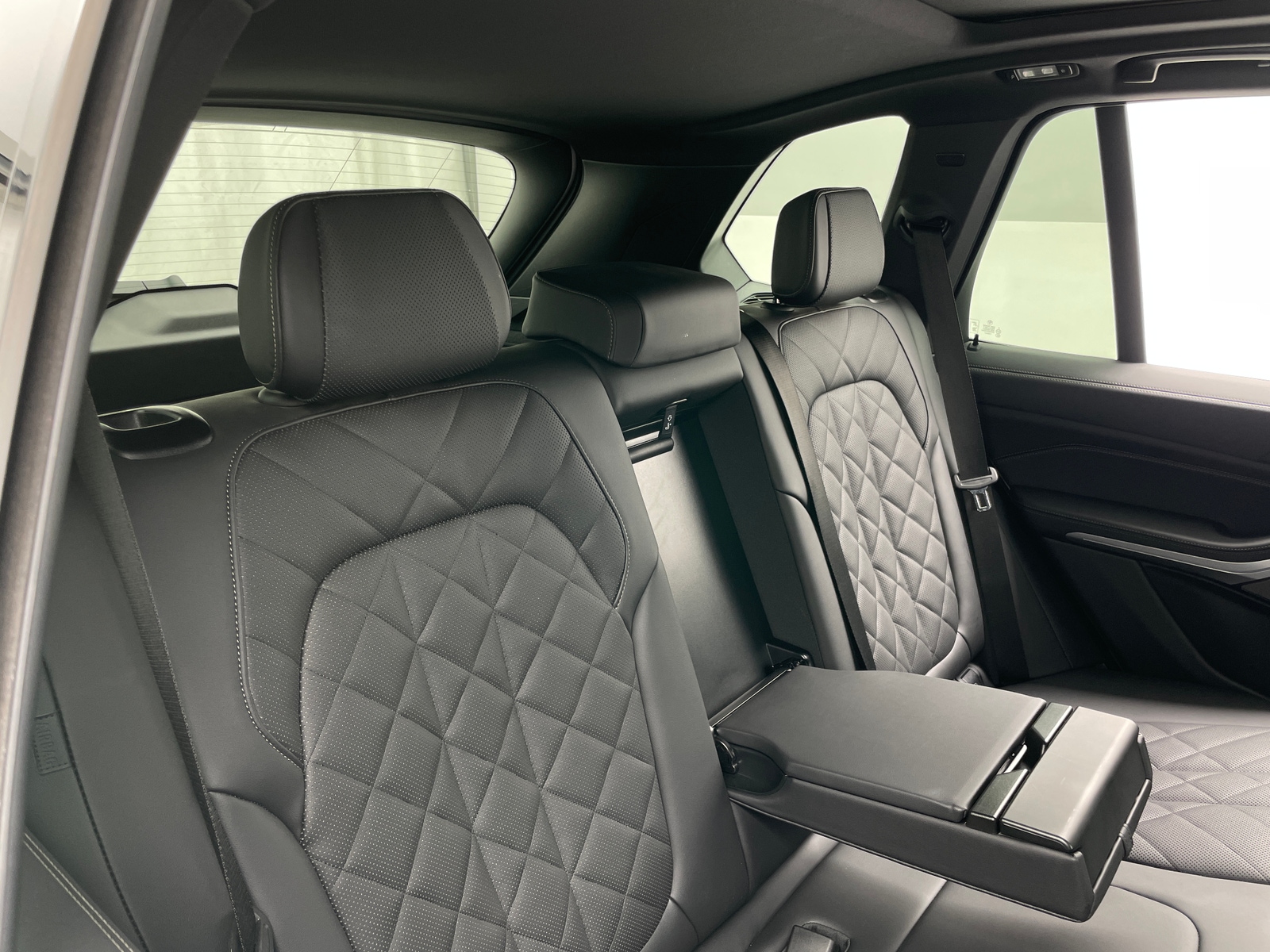 Thumbnail: 2026 BMW X5 - 5