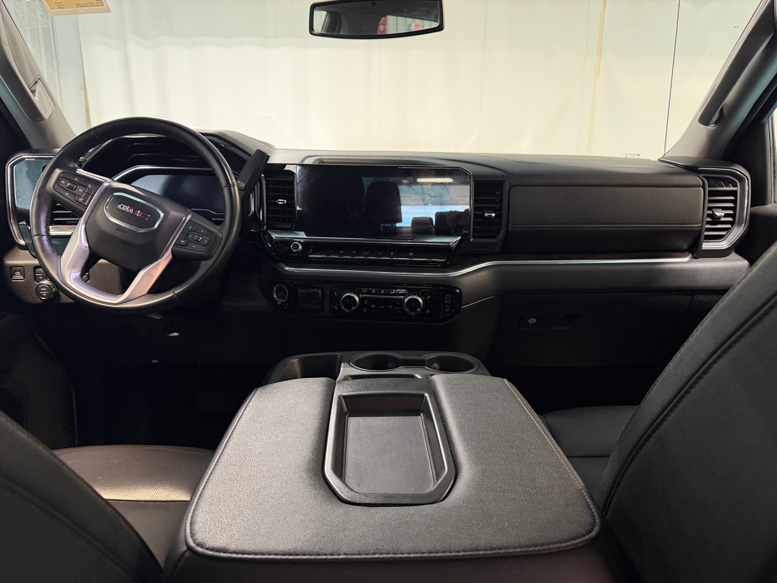 Thumbnail: 2025 GMC Sierra 1500 - 2