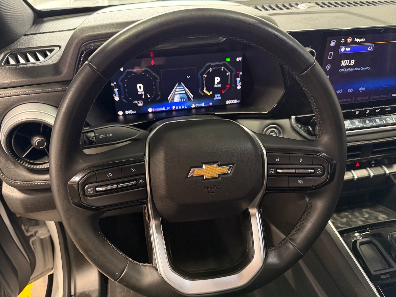 Thumbnail: 2024 Chevrolet Colorado - 5