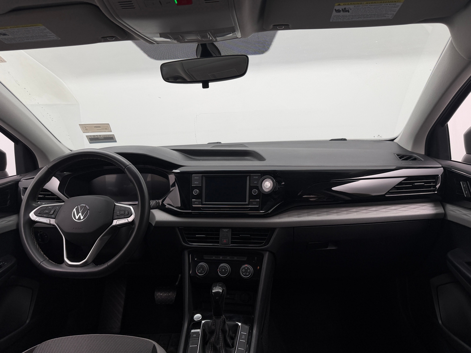 Thumbnail: 2023 Volkswagen Taos - 3