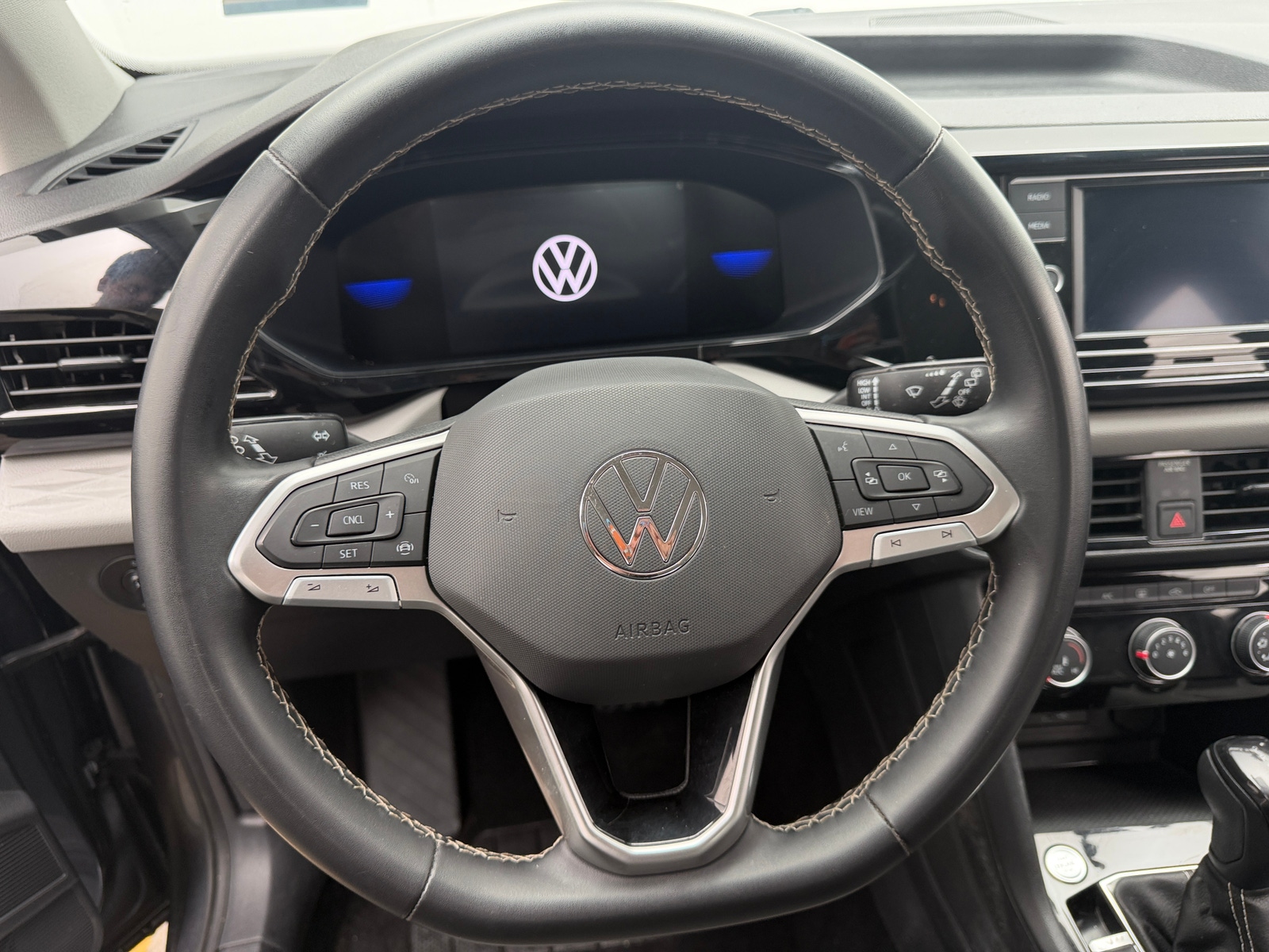Thumbnail: 2023 Volkswagen Taos - 5