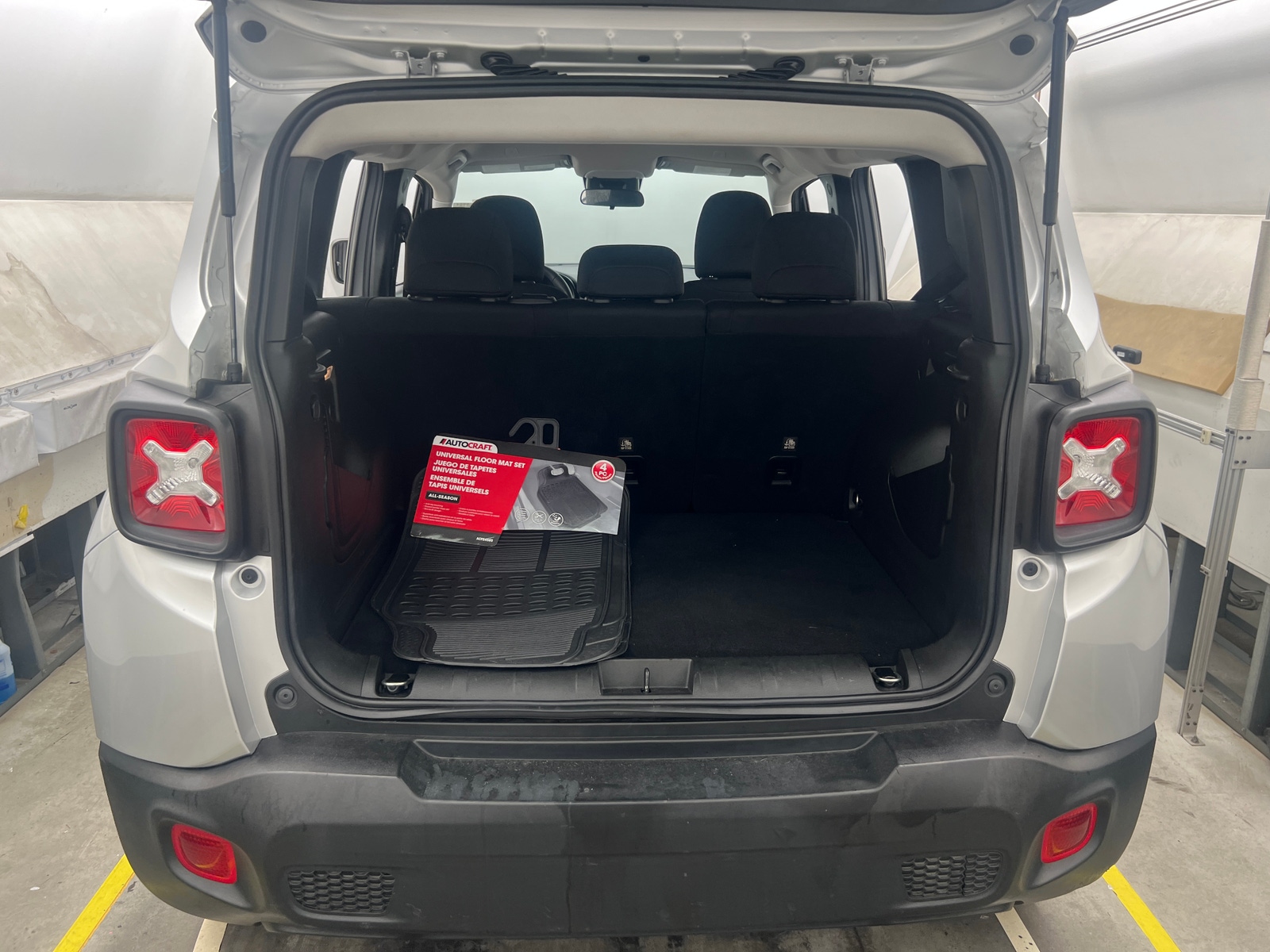 Thumbnail: 2021 Jeep Renegade - 7