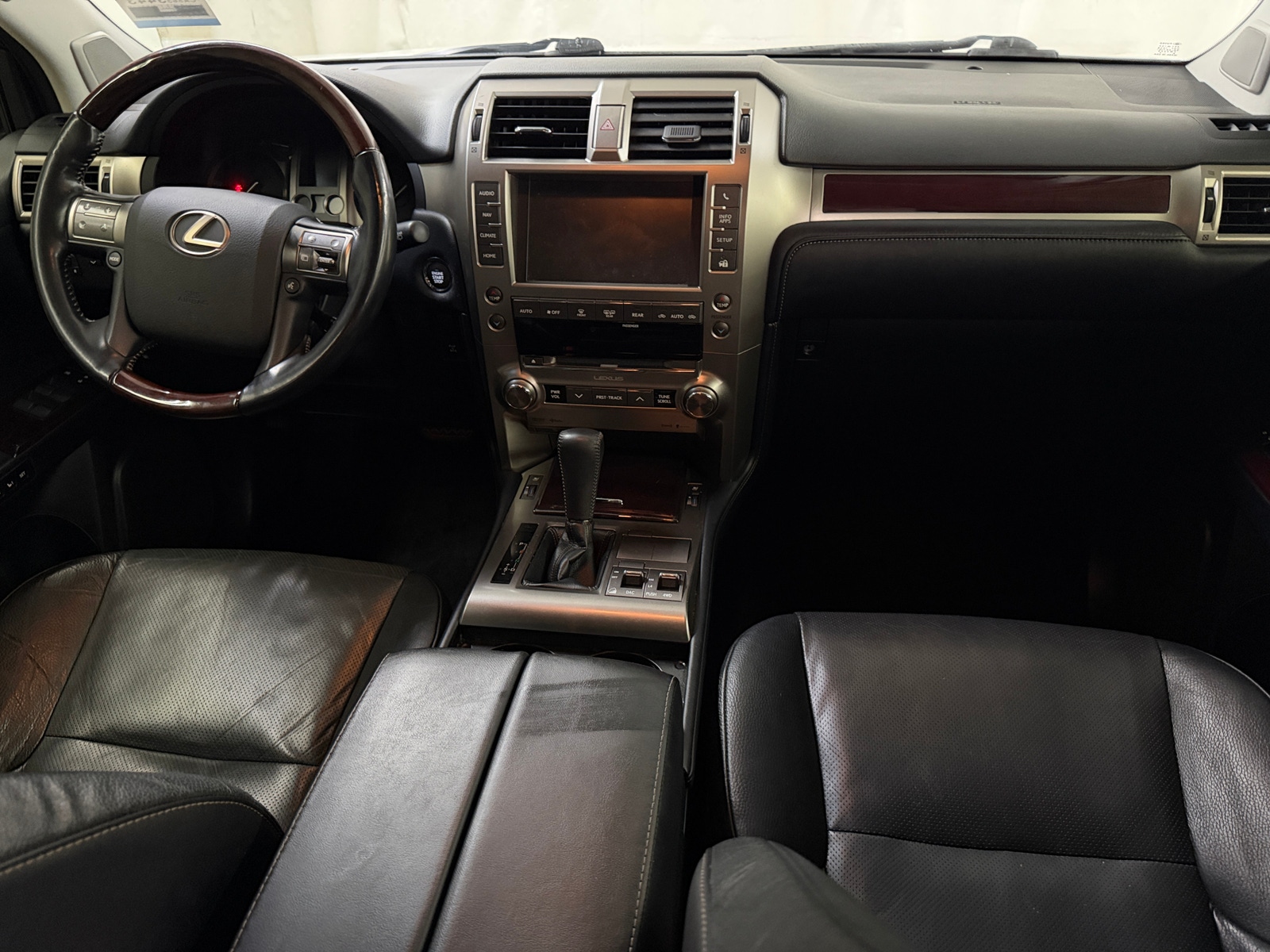 Thumbnail: 2018 Lexus GX - 3