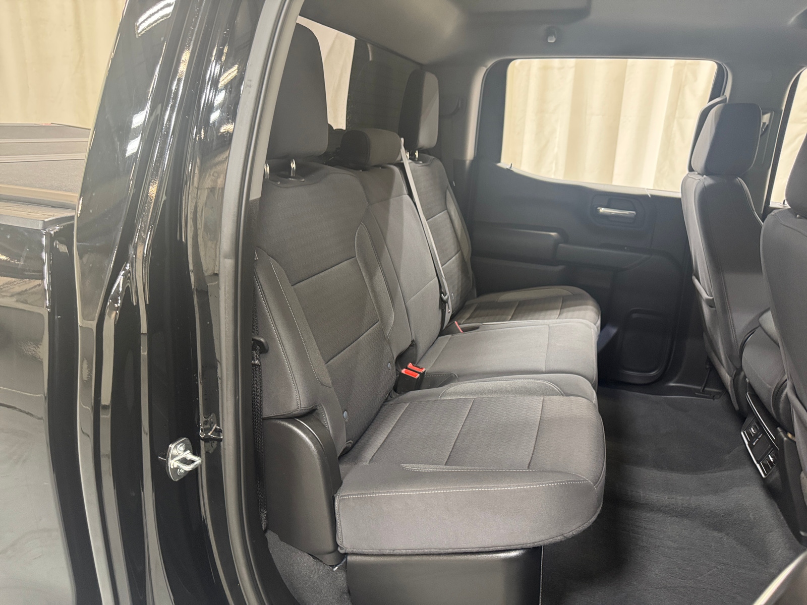 Thumbnail: 2024 Chevrolet Silverado 1500 - 6