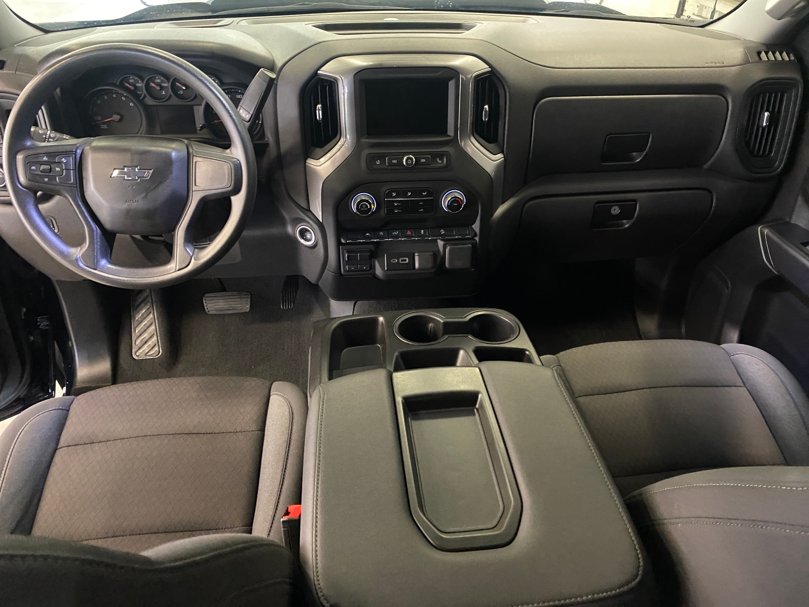 Thumbnail: 2024 Chevrolet Silverado 1500 - 3