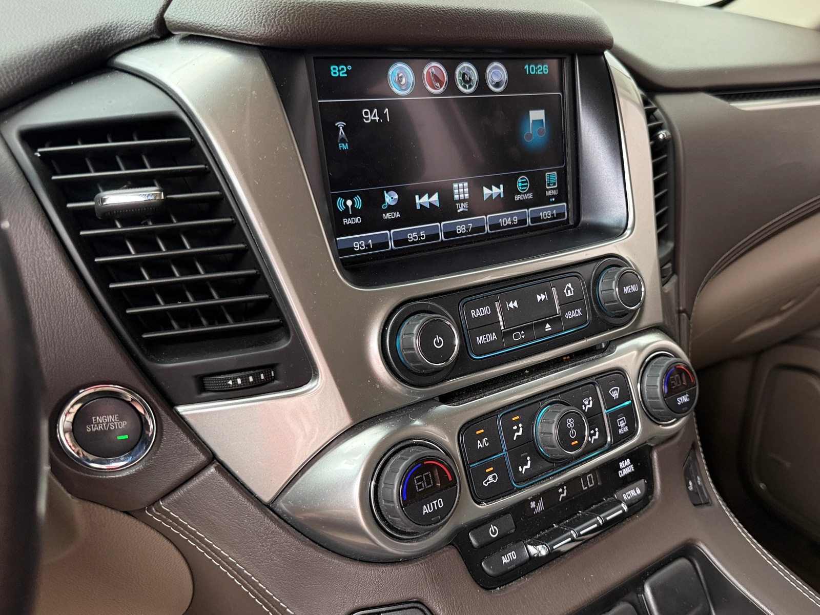 Thumbnail: 2019 Chevrolet Tahoe - 3
