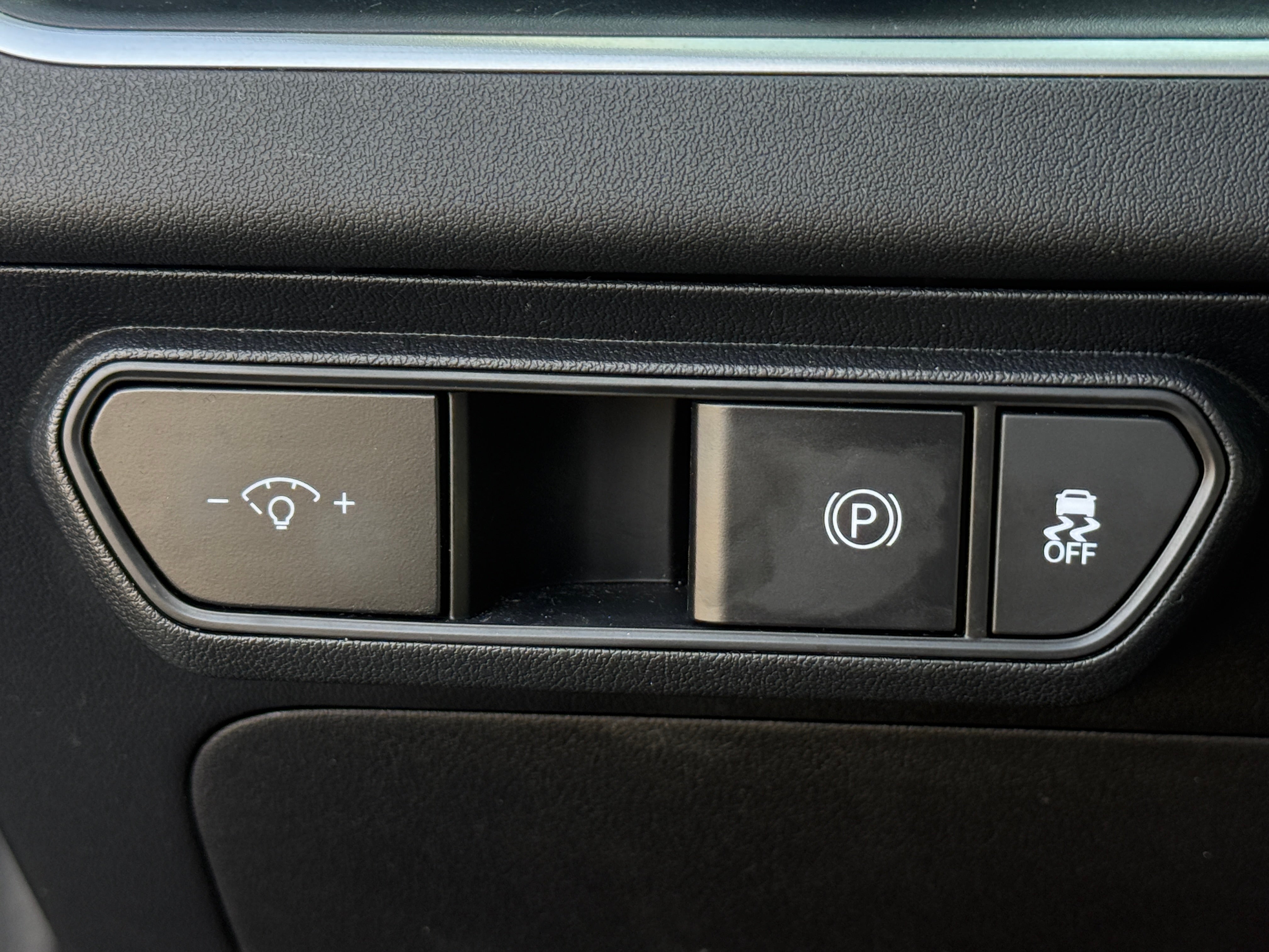 2025 Kia K4 LXS - Photo 9
