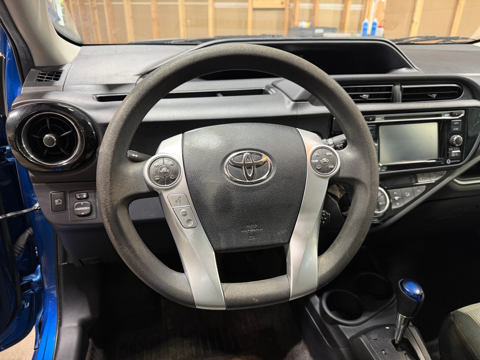 Thumbnail: 2016 Toyota Prius c - 5