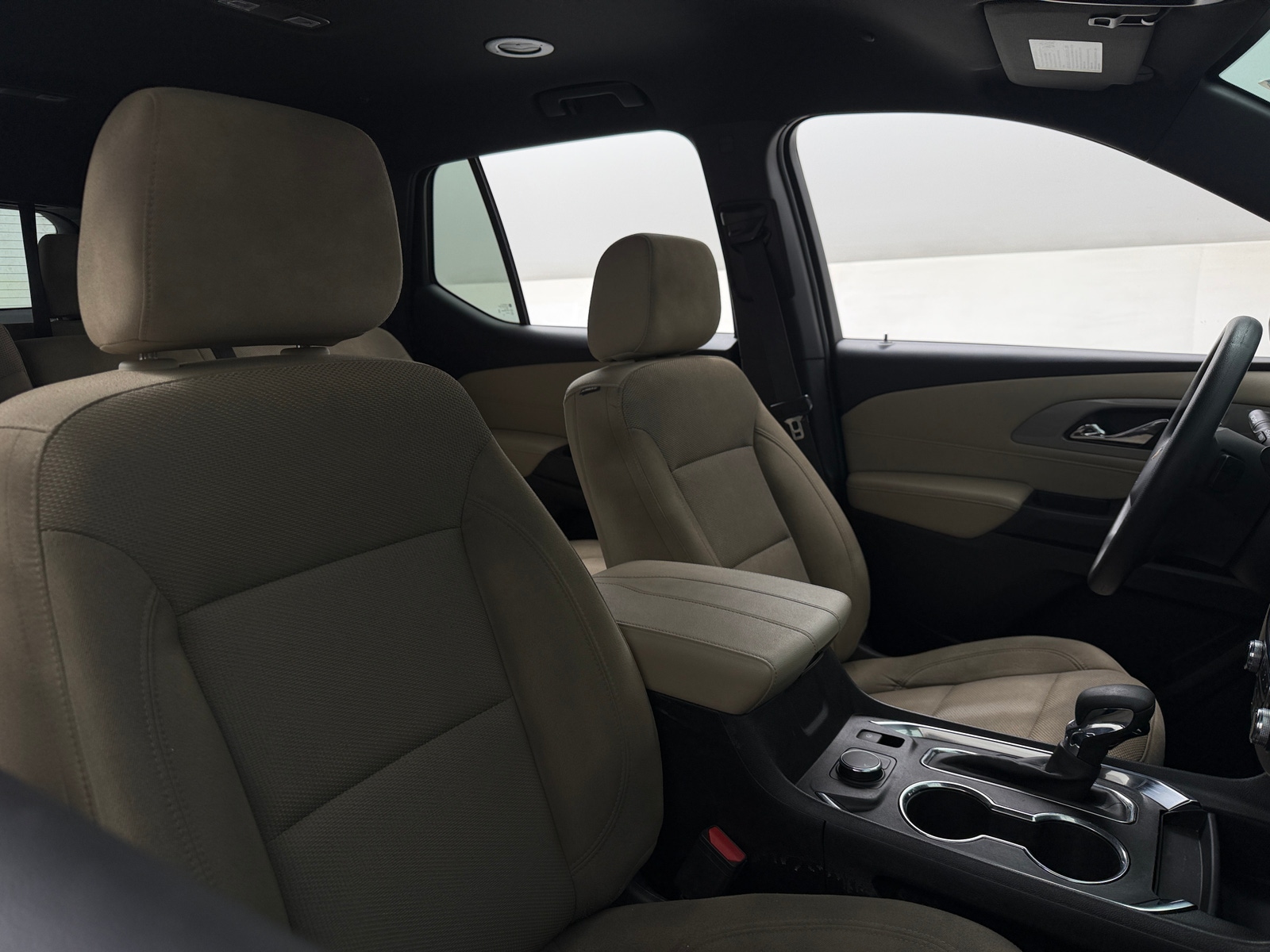 Thumbnail: 2023 Chevrolet Traverse - 2