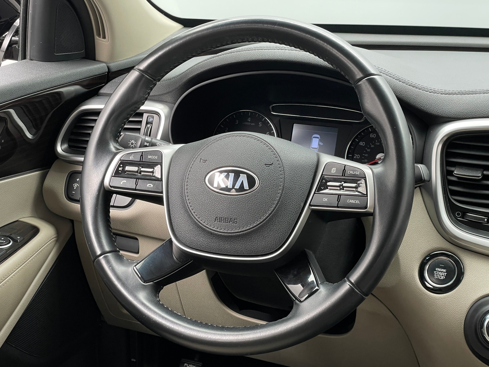 Thumbnail: 2020 Kia Sorento - 5