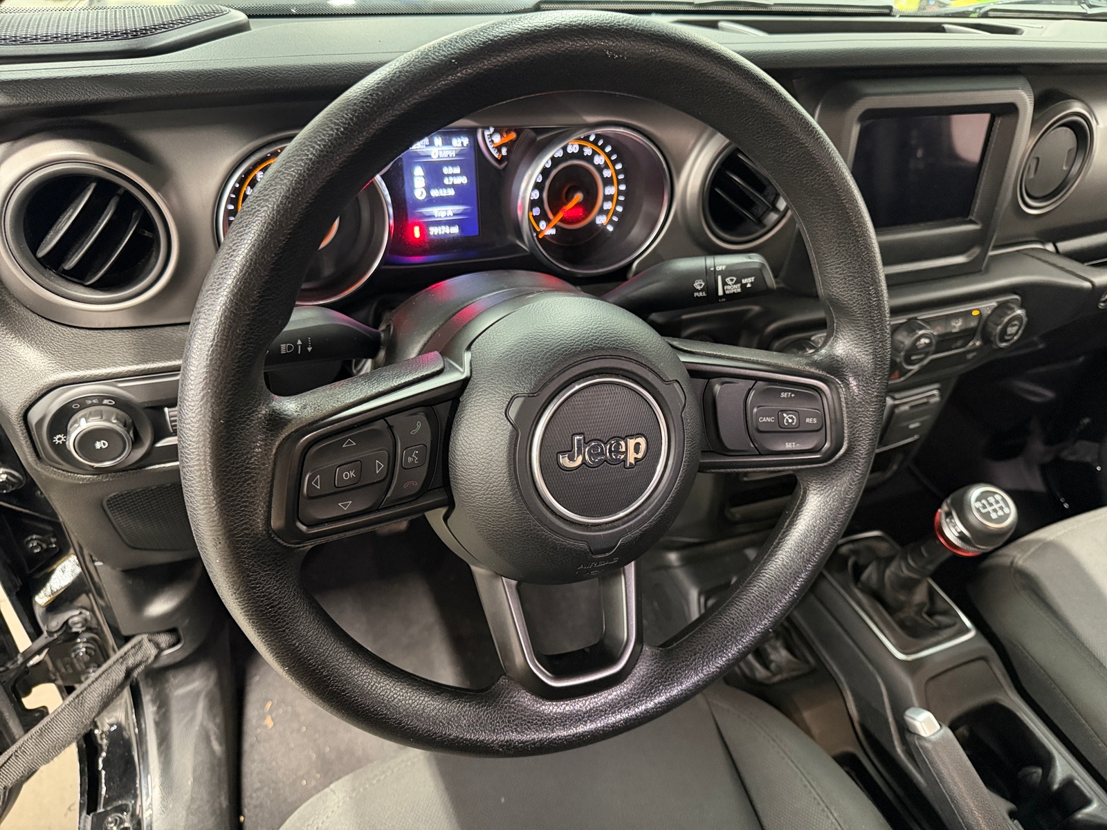 Thumbnail: 2022 Jeep Wrangler - 5