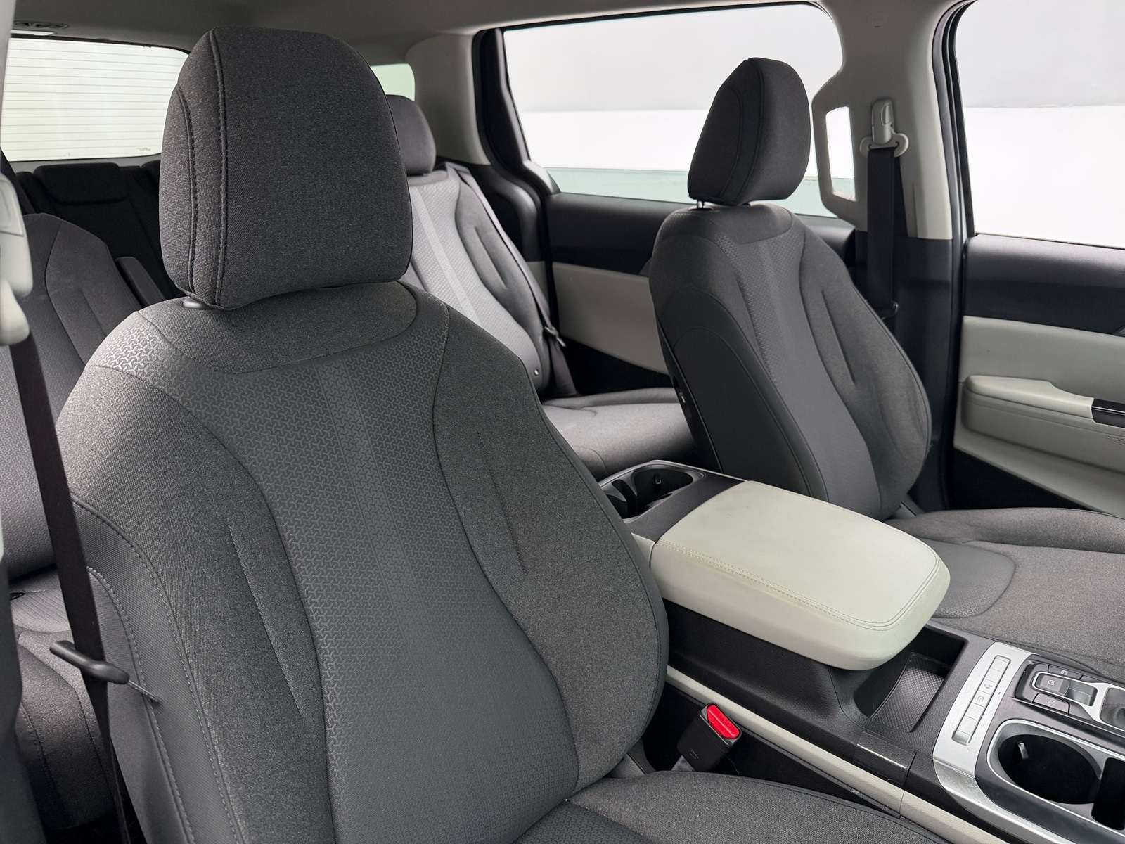 Thumbnail: 2023 Kia Carnival - 2