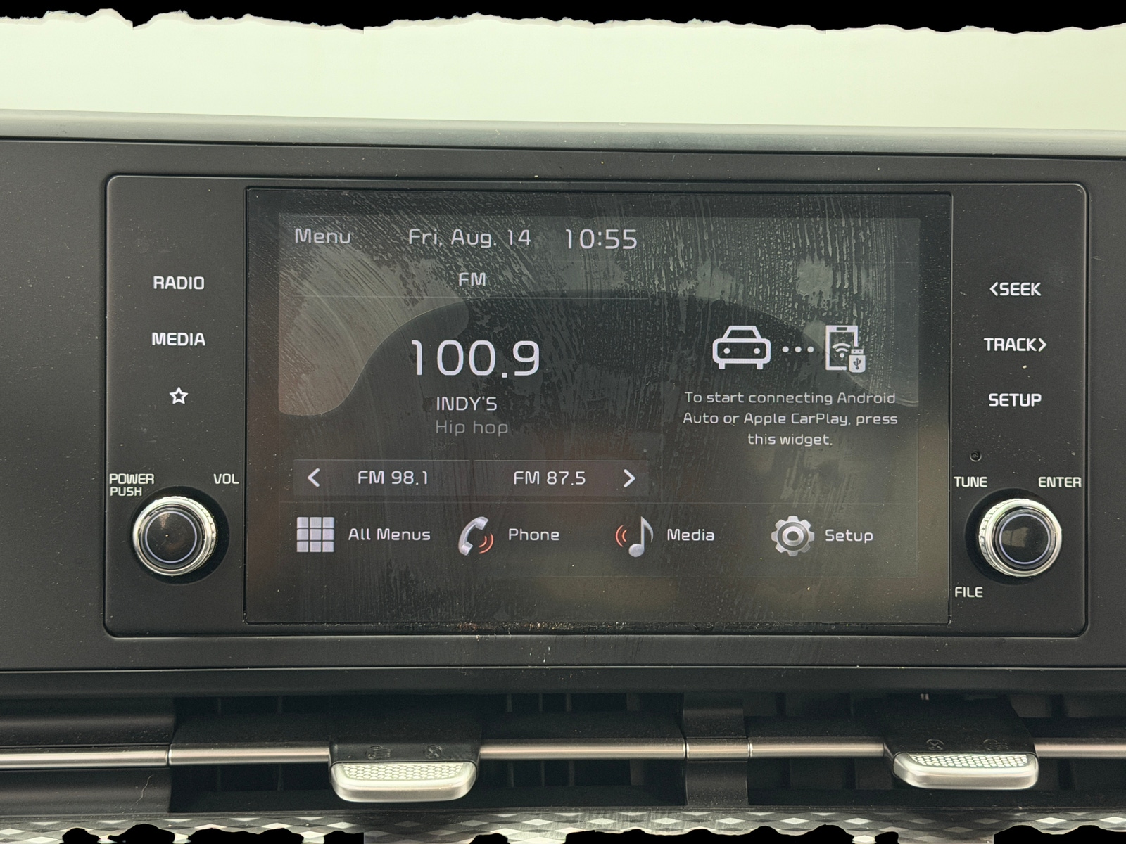 Thumbnail: 2023 Kia Carnival - 4