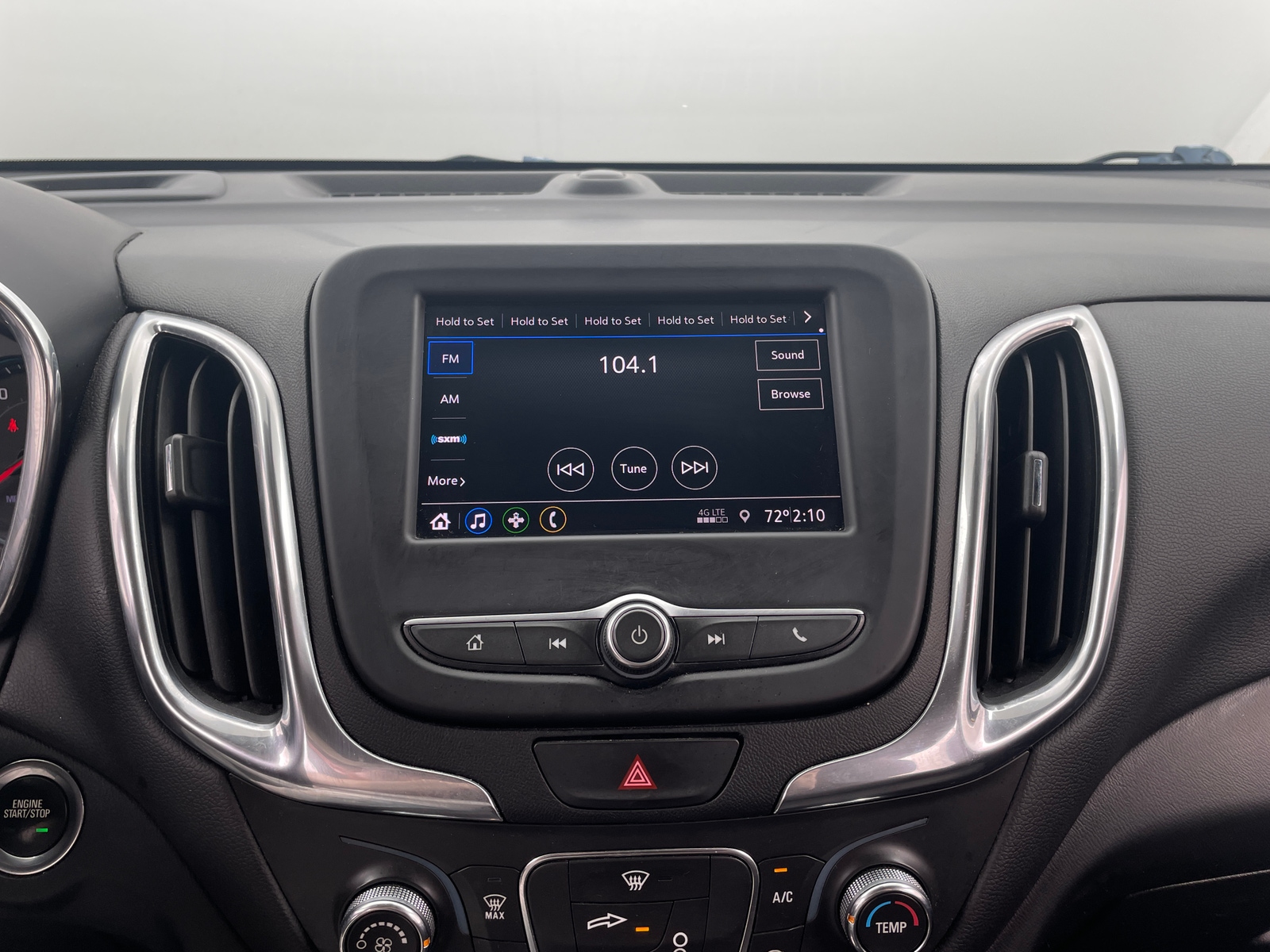 Thumbnail: 2021 Chevrolet Equinox - 4