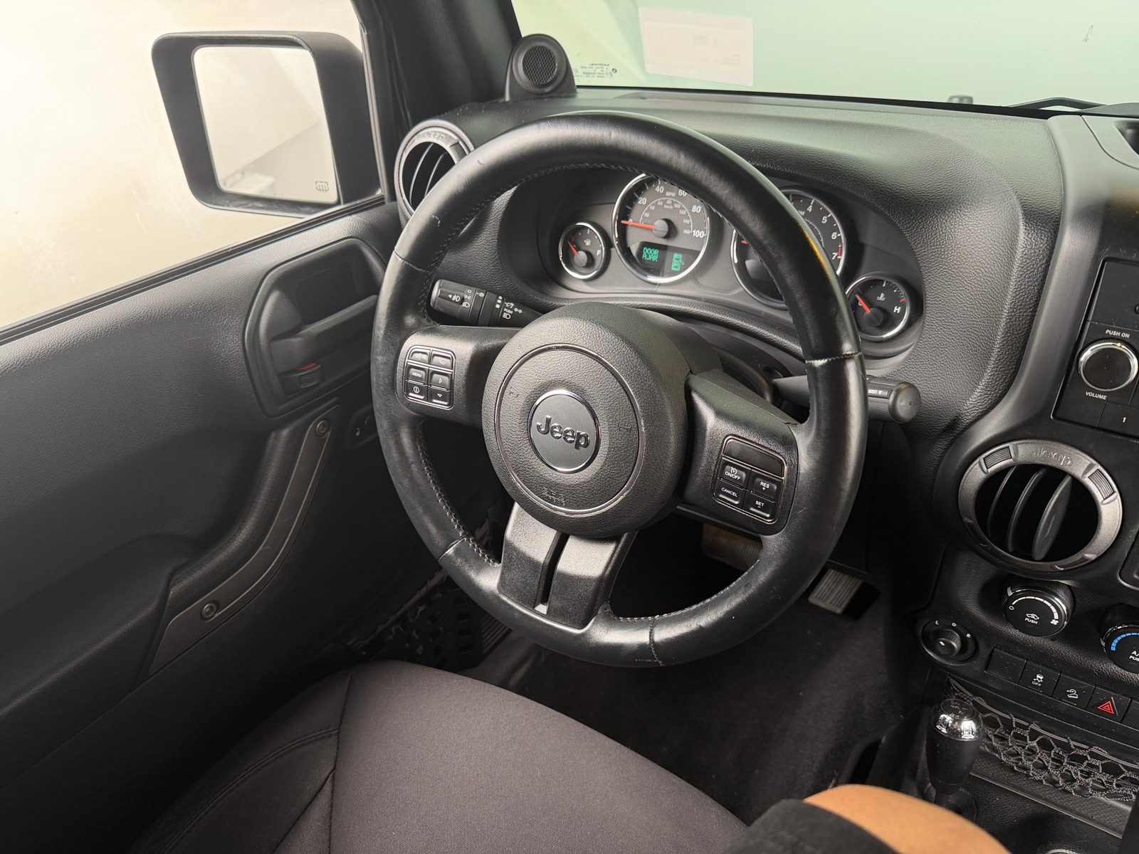 Thumbnail: 2013 Jeep Wrangler - 5